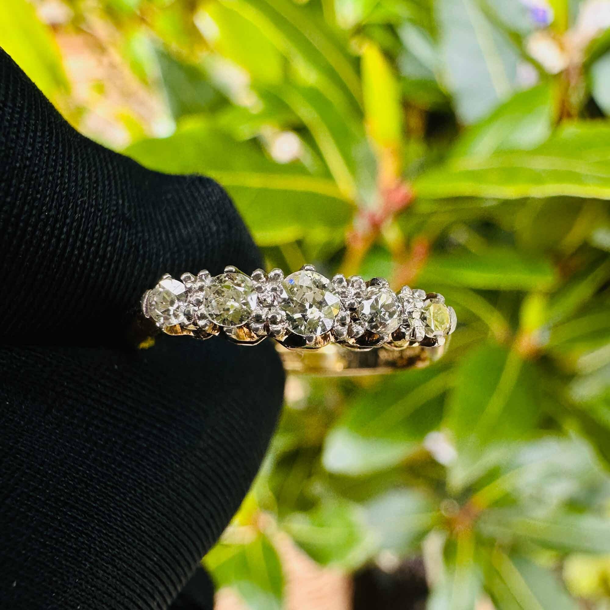 Vintage 18ct Yellow Gold Diamond Engagement Ring