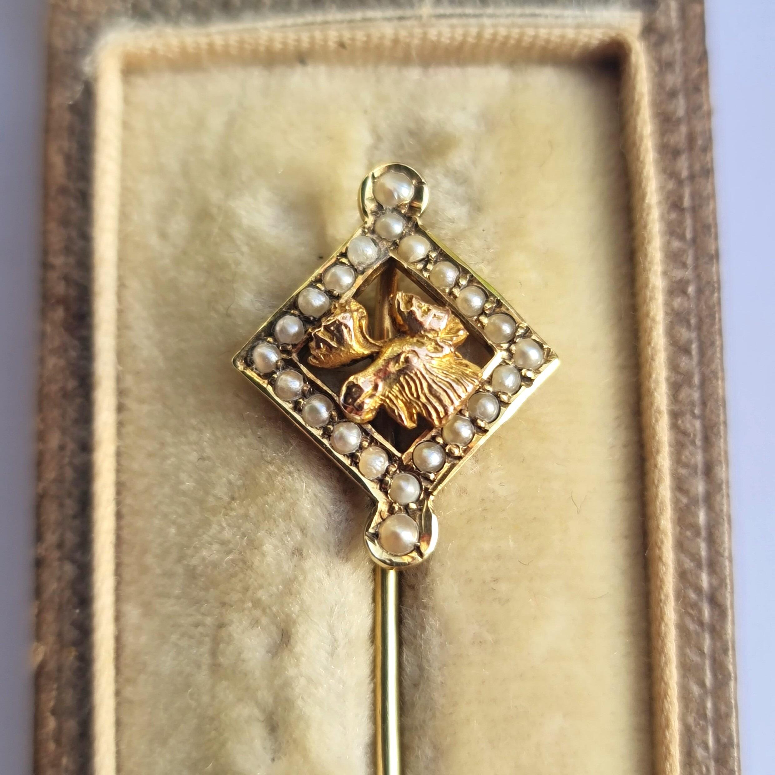 Edwardian 14ct gold and pearl Order of the Moose stick or lapel pin with moose head framed by seed pearls