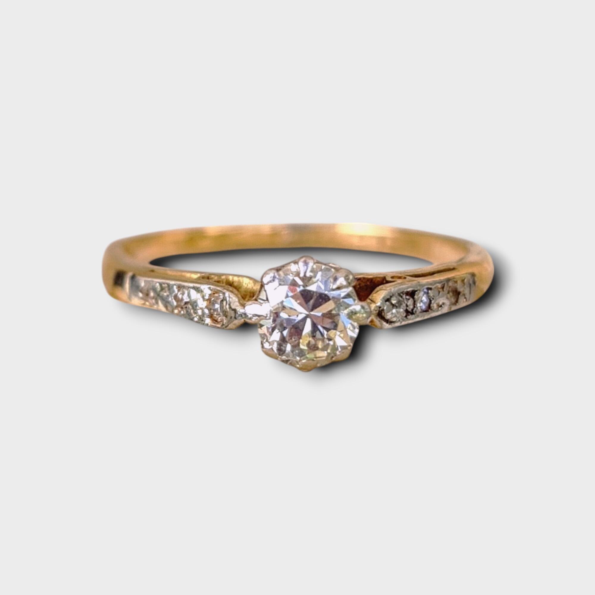 Antique Art Deco 18ct yellow gold old, European-cut diamond solitaire engagement ring with diamond accent shoulders