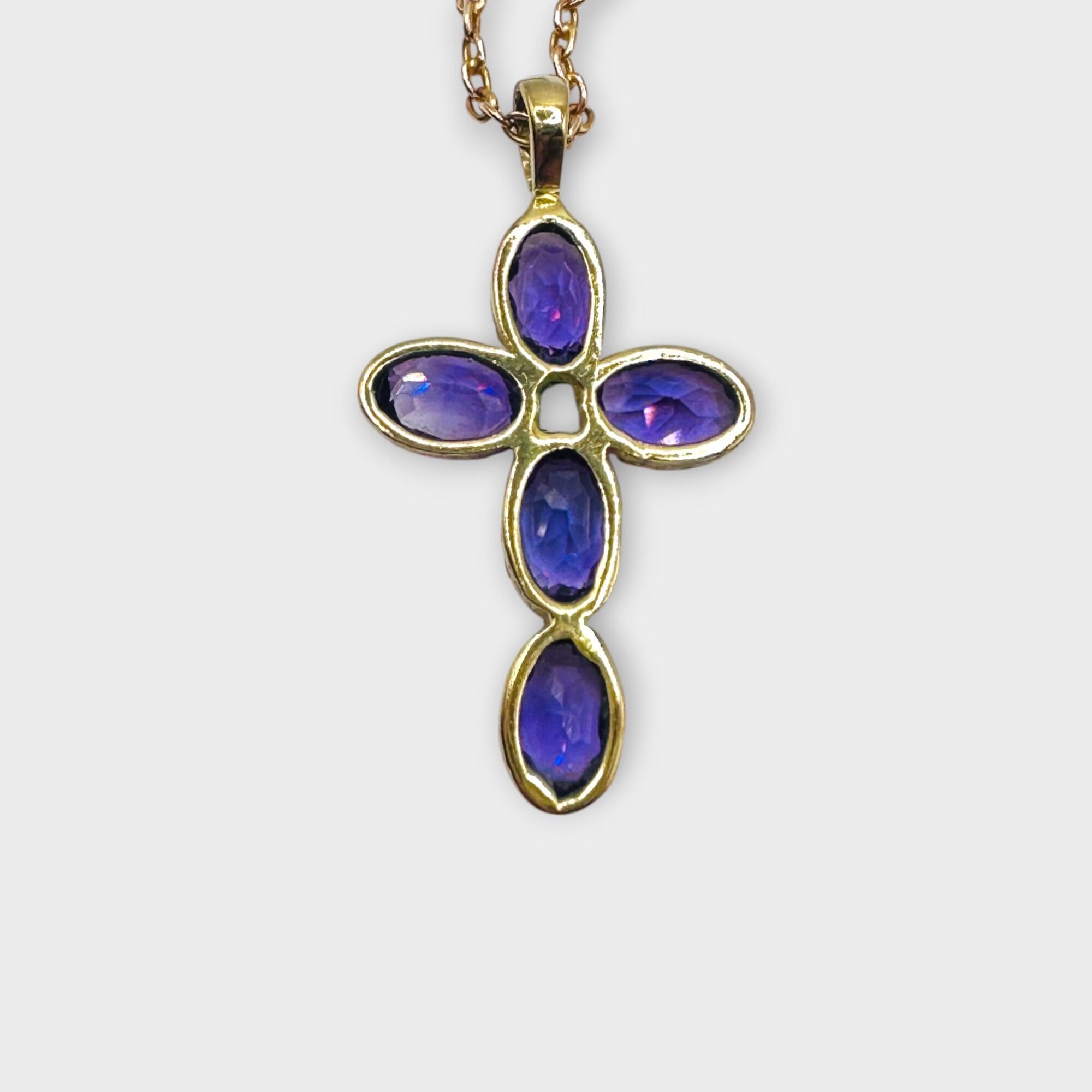 9ct gold amethyst & Pearl cross pendant on grey background, reverse view.