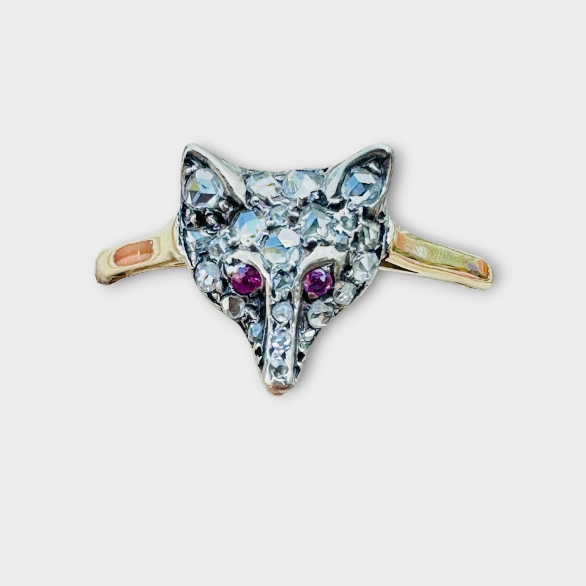 Antique 18k Gold, Rose Cut Diamond & ruby Fox Ring, grey background