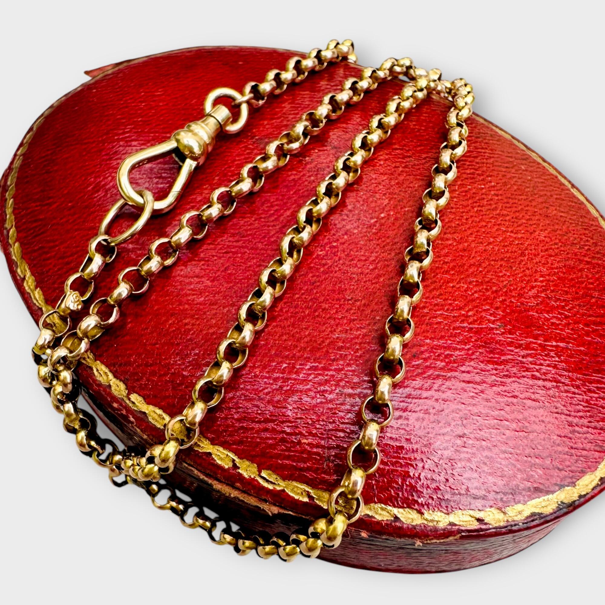Close-up of 9k gold belcher chain with swivel dog clip clasp