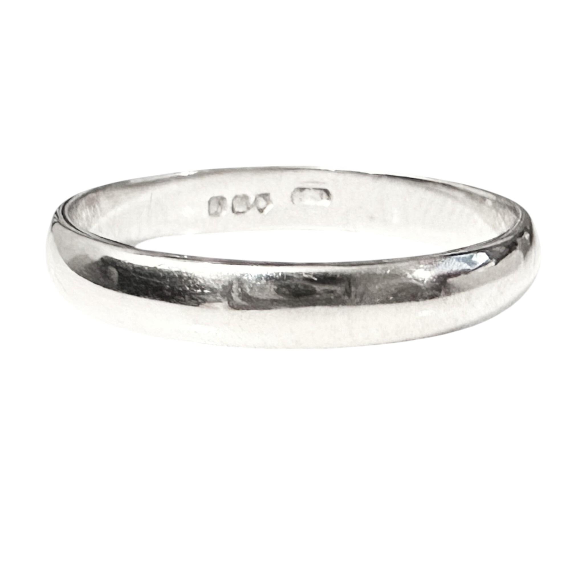 1998 platinum wedding ring band with hallmarks