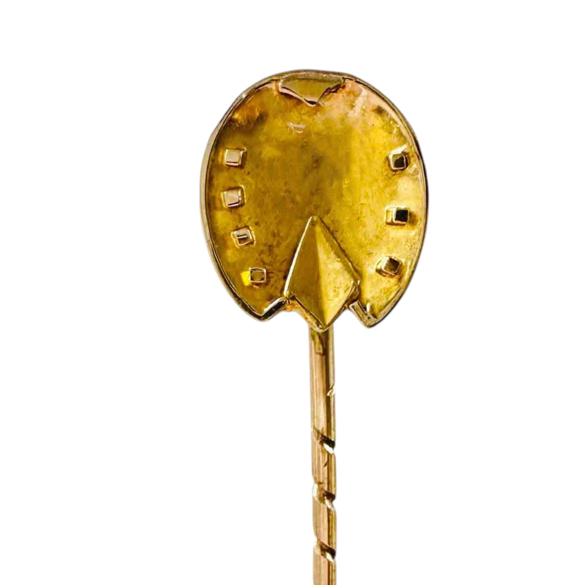 antique Edwardian yellow gold horse hoof/shoe stickpin