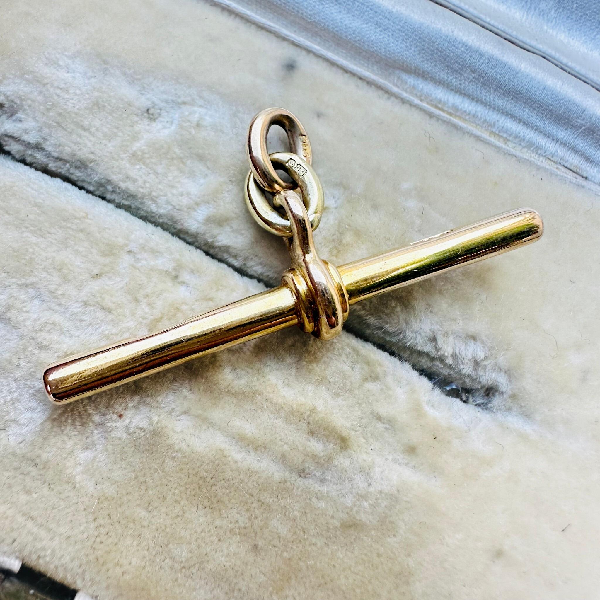 Antique 18k Victorian Yellow Gold T-Bar & Links displayed on antique box