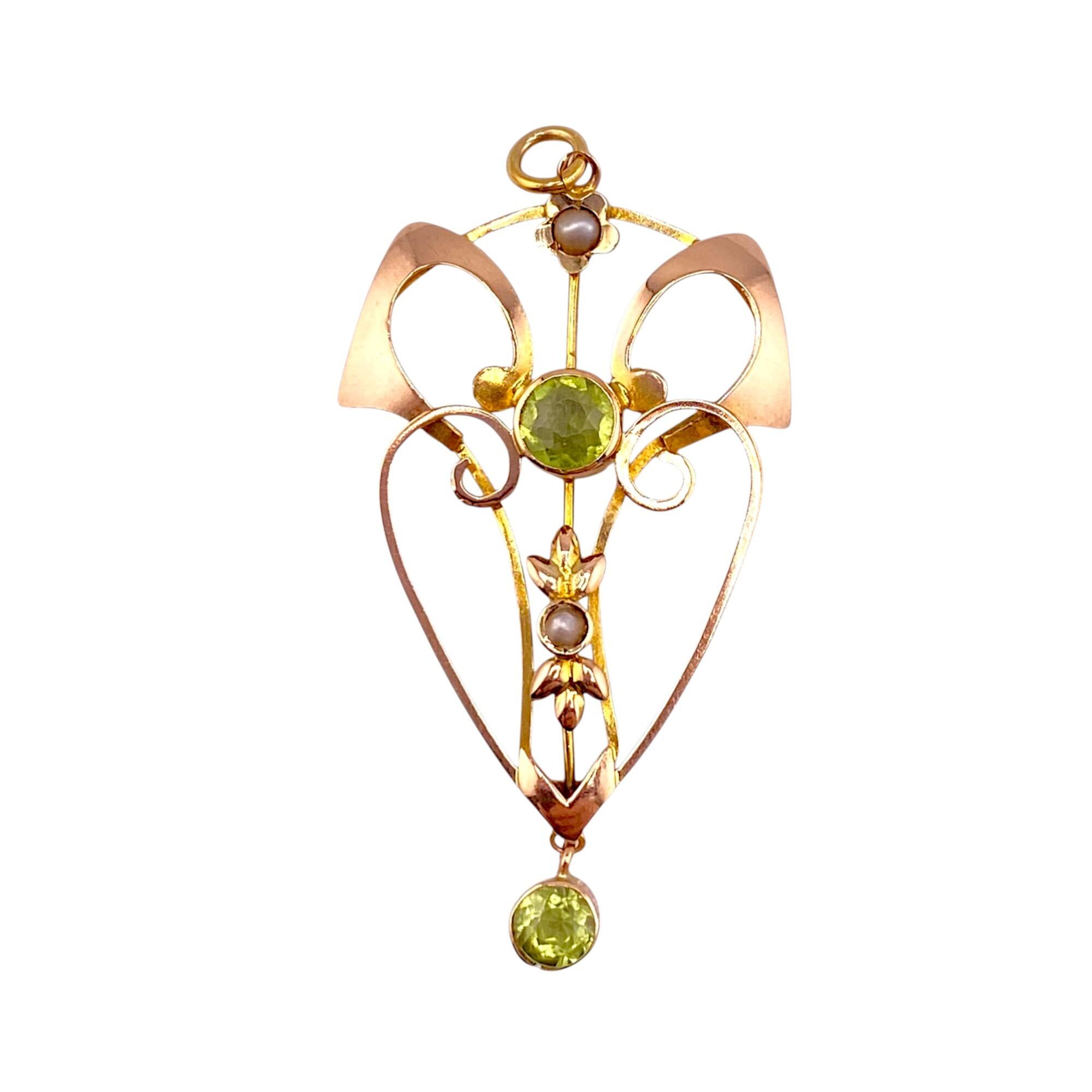 Rose Gold Peridot & Pearl Heart Pendant with white background