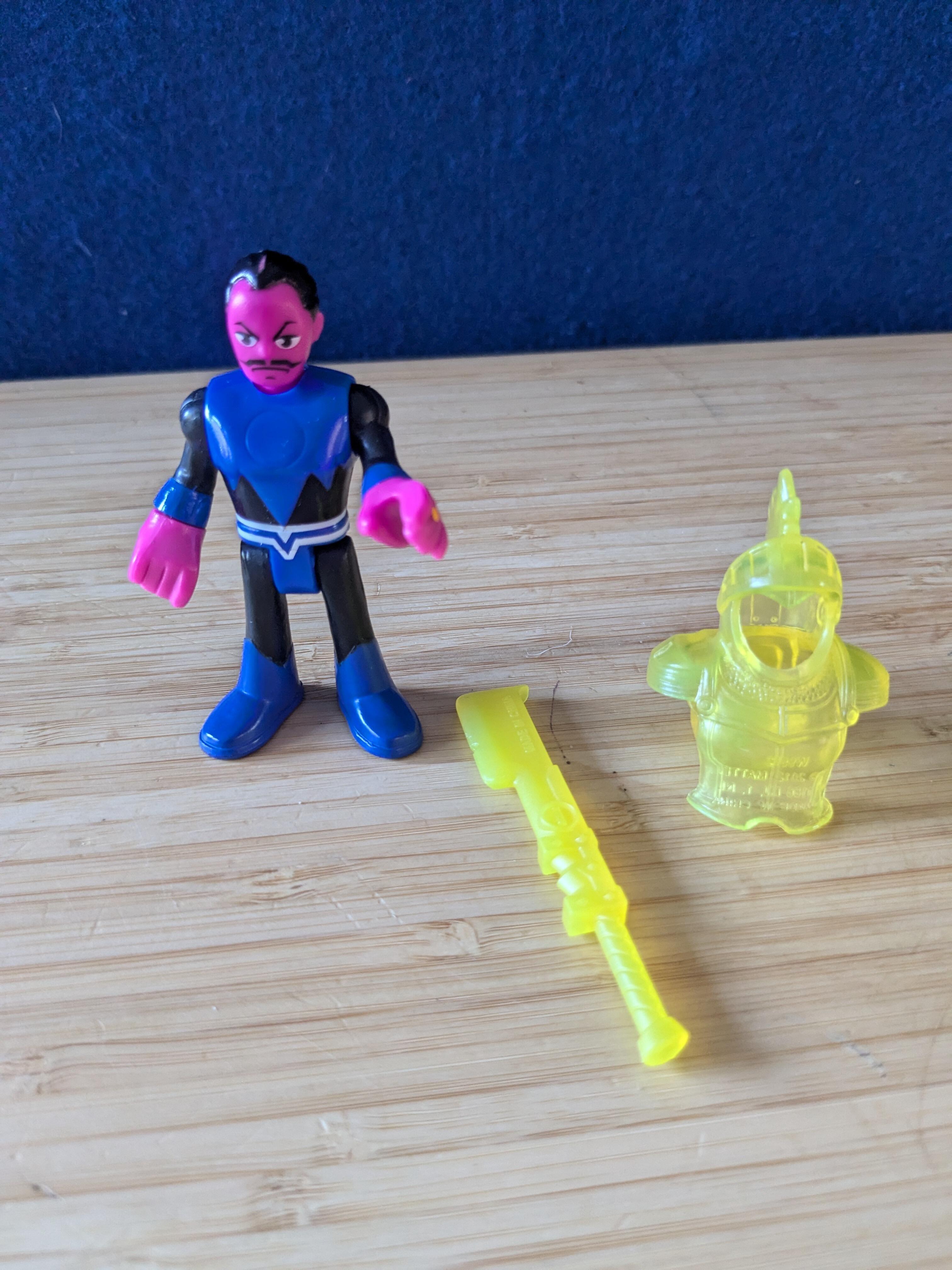 Imaginext DC Super Friends Yellow Lantern Available from Trilogy Toys