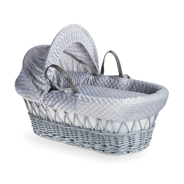 grey-wicker-moses-basket-grey-bedding.png