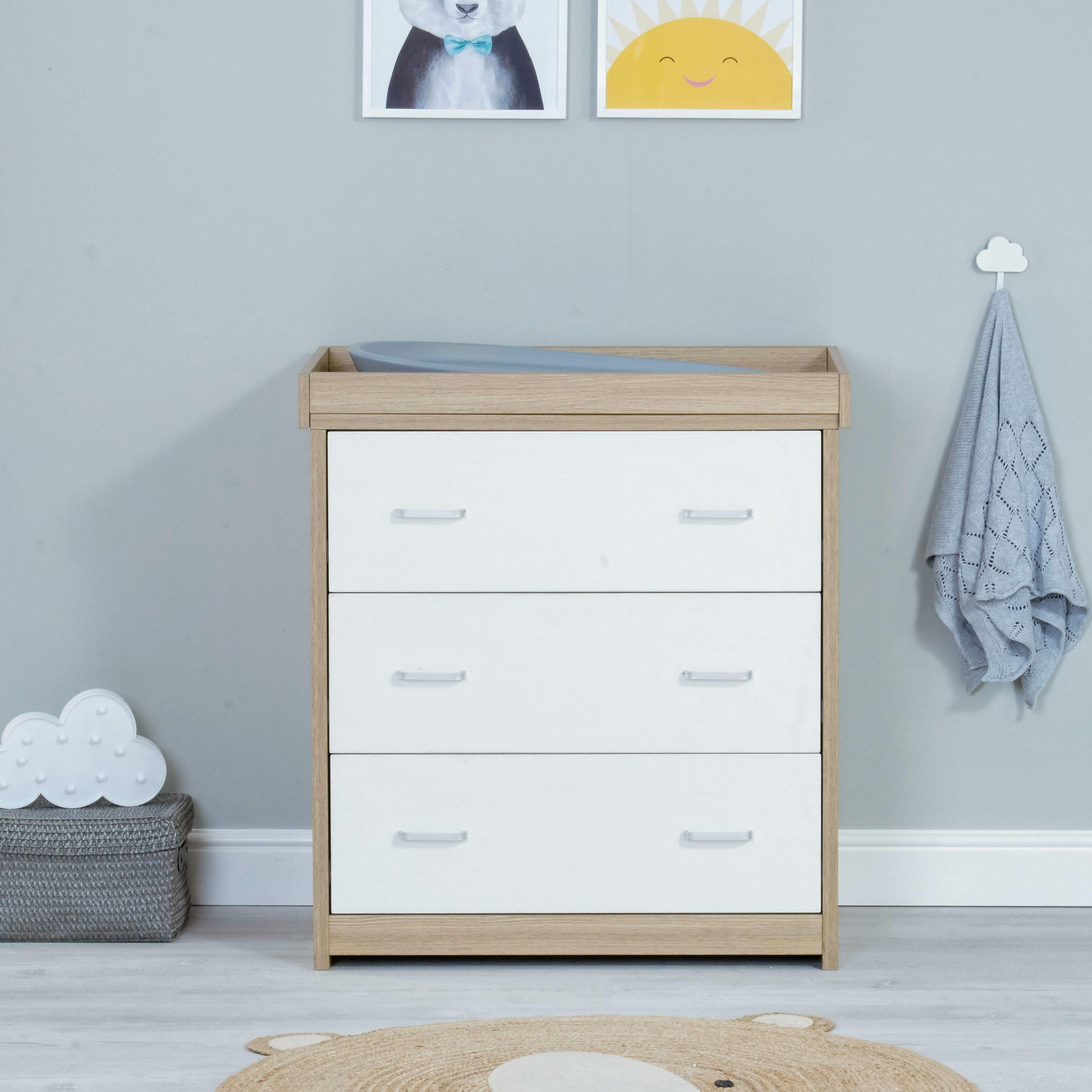 Chester drawers outlet with changing top