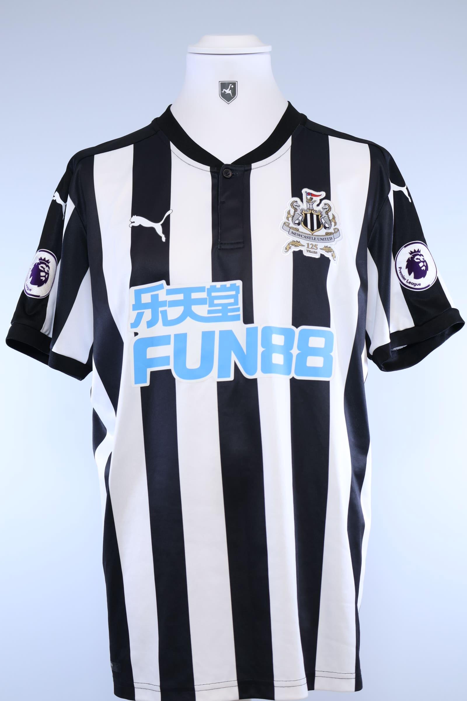 2017/18 - NEWCASTLE UNITED - SHELVEY - #8 - HOME SHIRT - XL