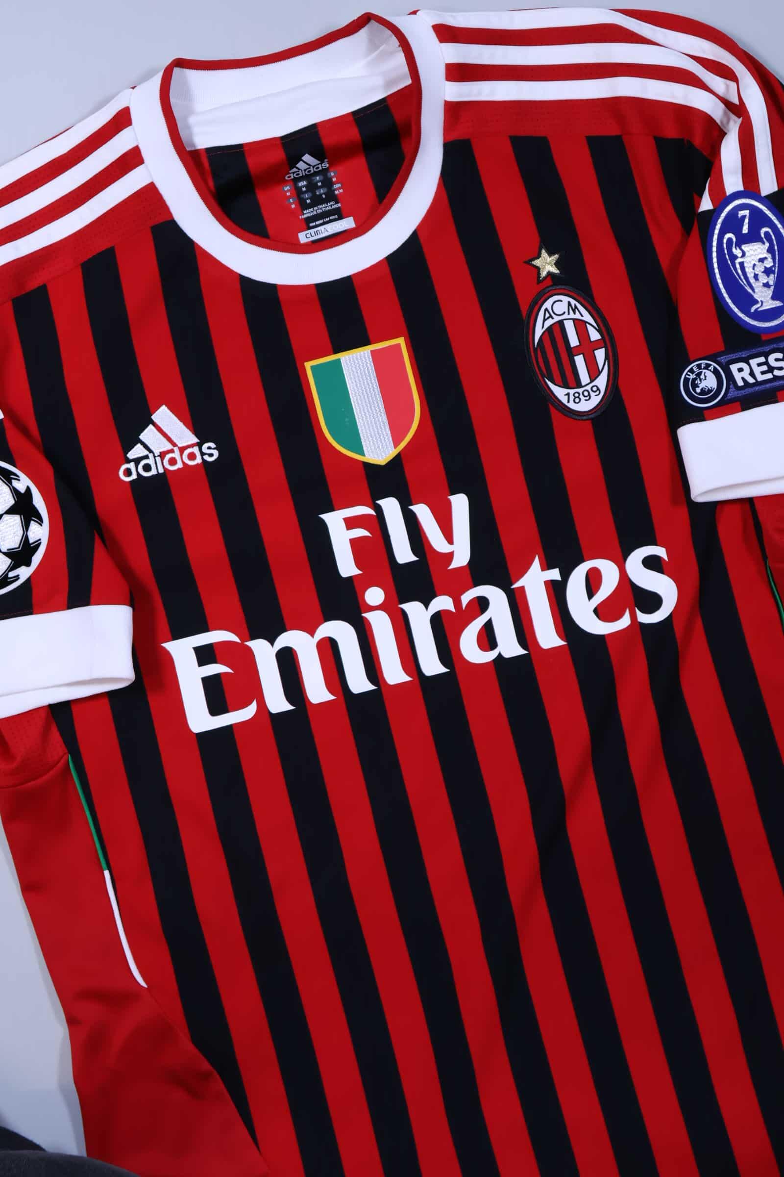 2011/12 - AC MILAN - IBRAHIMOVIĆ - #11 - HOME SHIRT - M