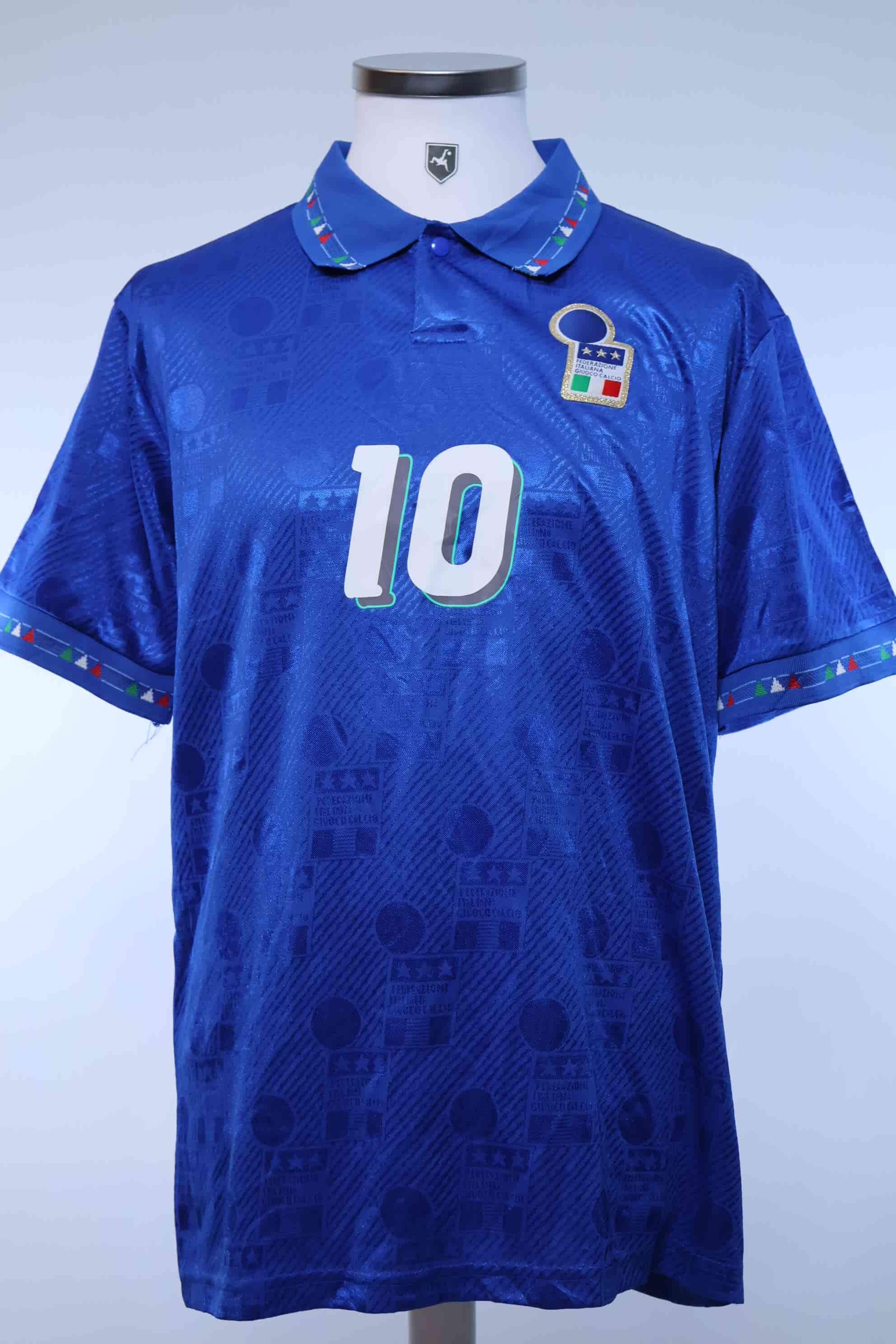 Italy R. Baggio #10 1994/ Home Shirt - M