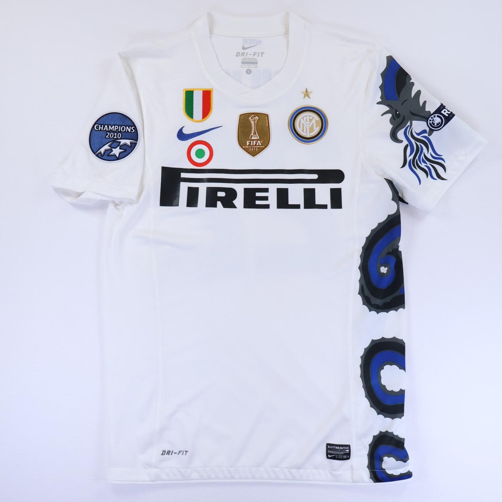 Inter Milan Milito #22 2010/11 Away Shirt - S