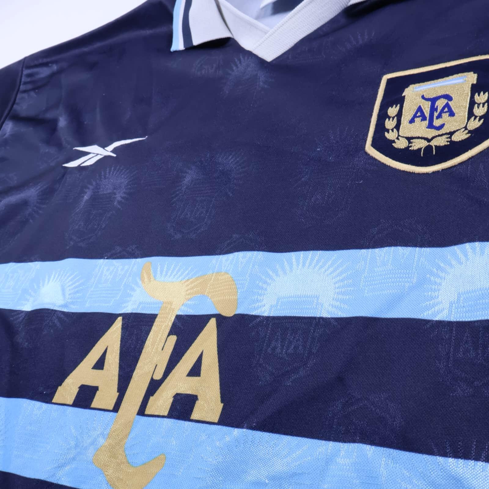 Argentina 1999/01 Away Shirt - XL