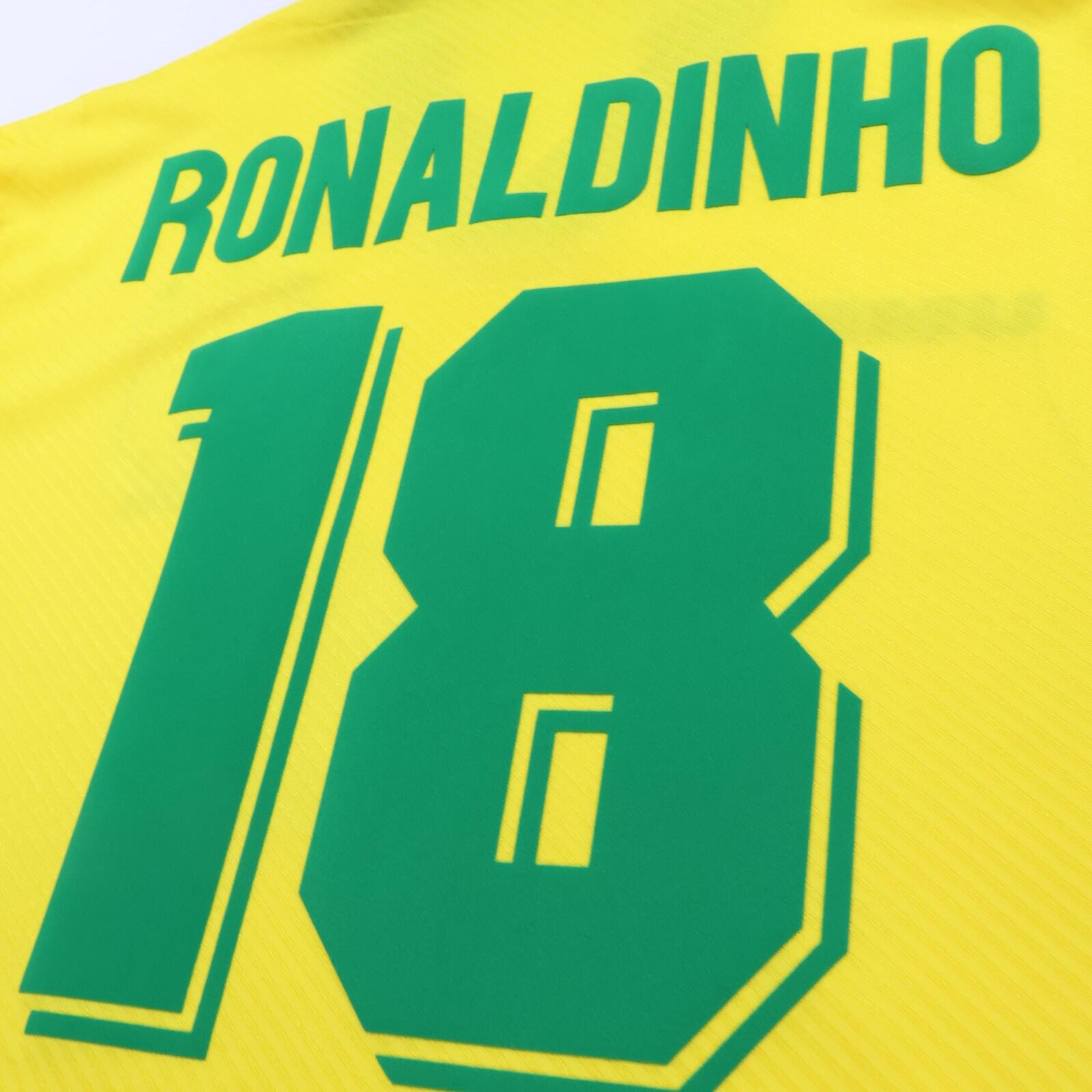 Brazil Ronaldinho #18 1993/94 Home Shirt - XL