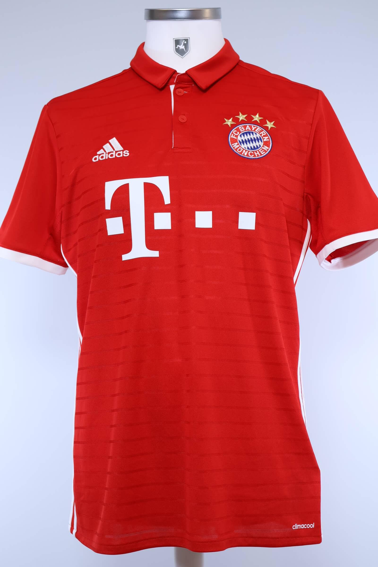 2016/17 - BAYERN MUNICH - LEWANDOWSKI - #9 - HOME SHIRT - M