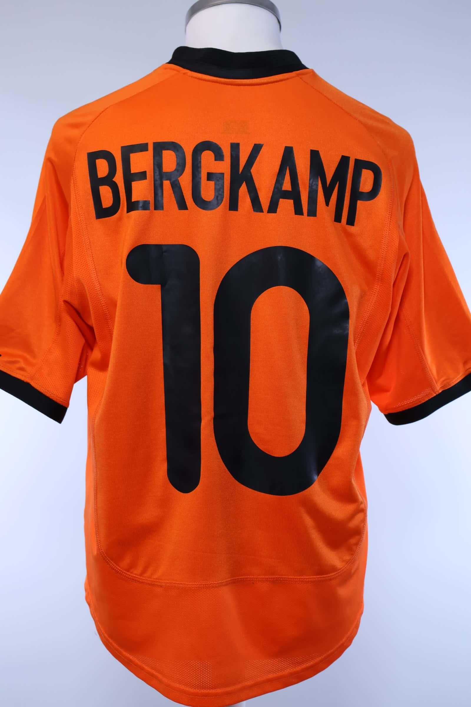2000/02 - NETHERLANDS - BERGKAMP - #10 - HOME SHIRT - M