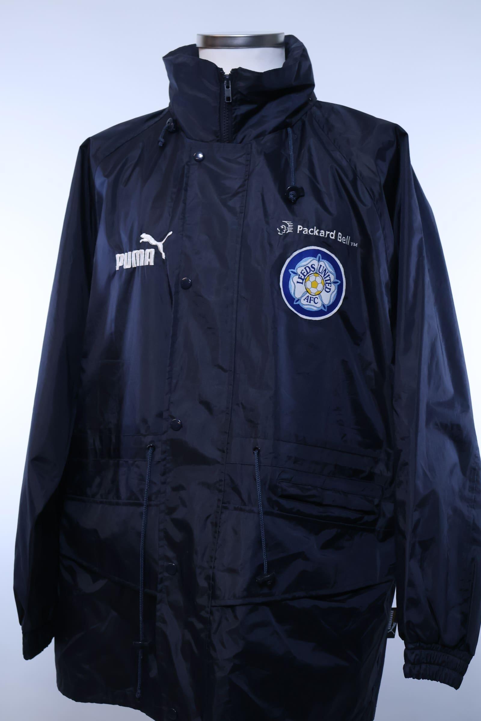 Leeds United 1999/00 Coat - LAuthentic Original Football Shirt