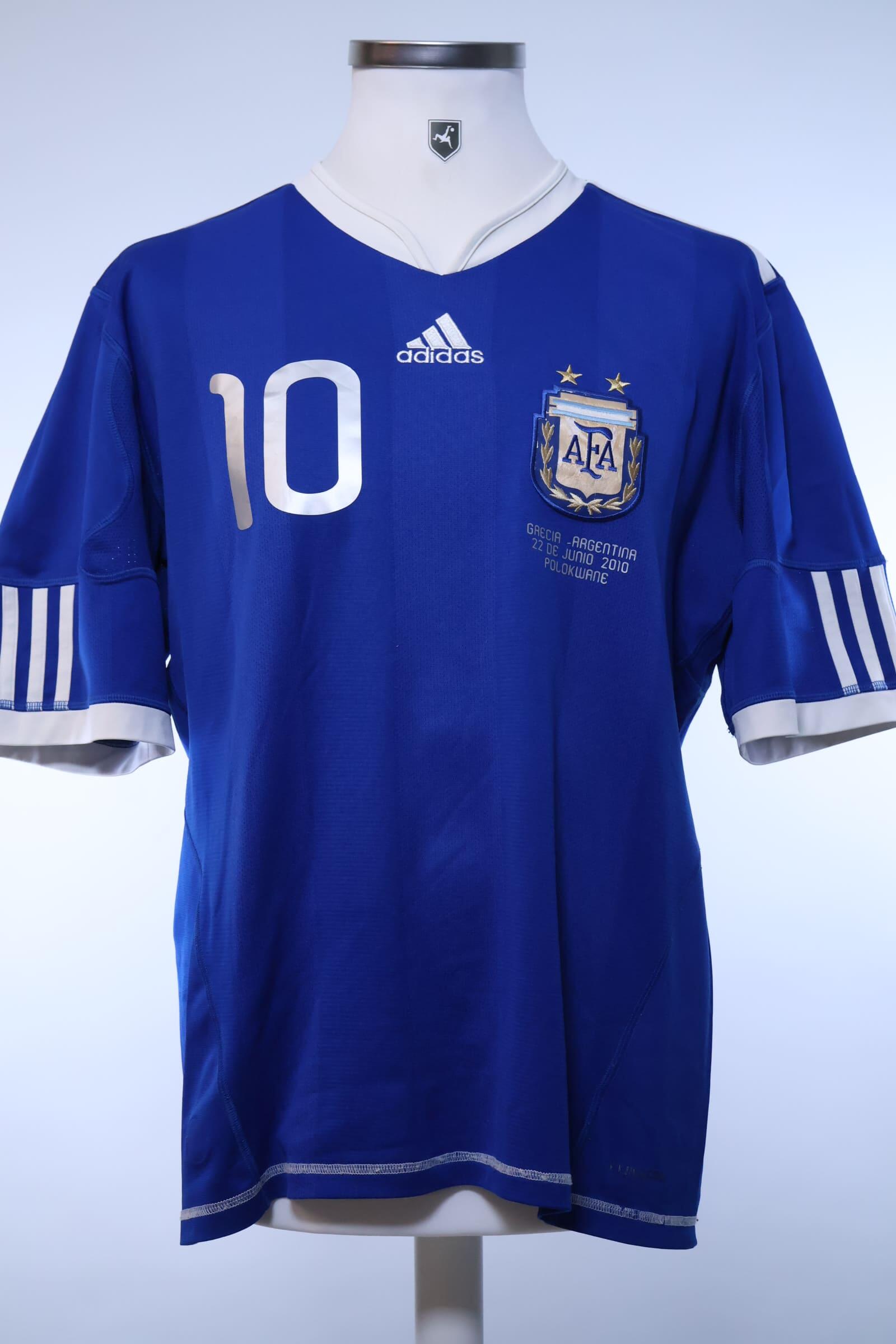 2010/11 - ARGENTINA - MESSI - #10 - WORLD CUP AWAY SHIRT - M