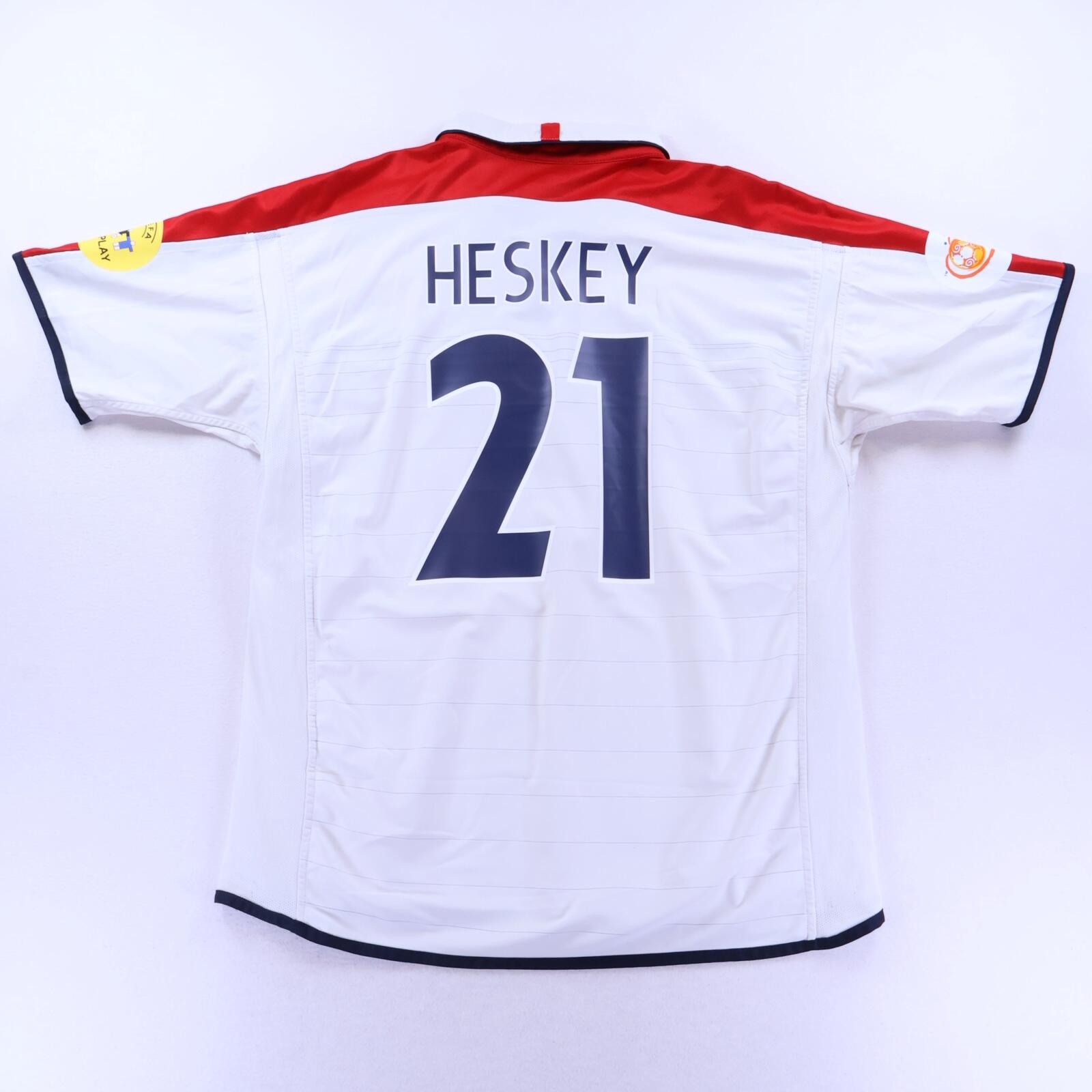 England Beckham #7 2002/04 Away Shirt - Reversible - M