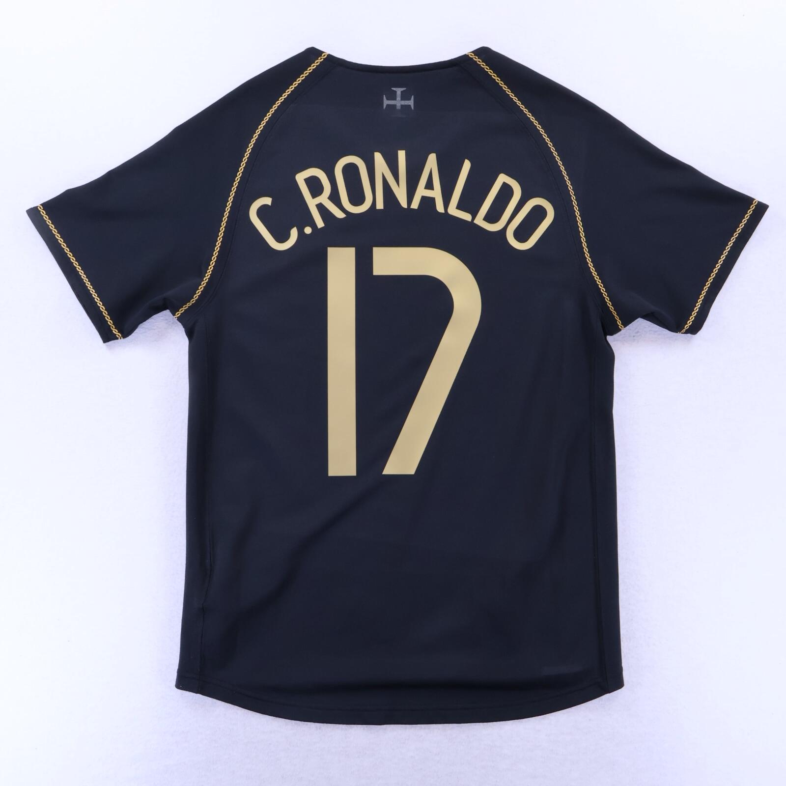 Portugal Ronaldo #17 2006/07 Away Shirt - M