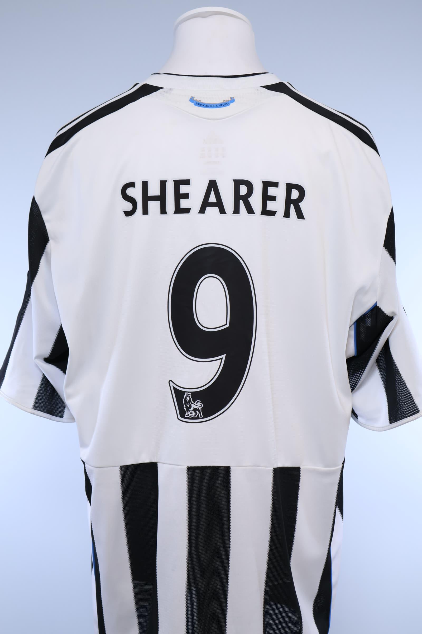 【新品タグ付】Newcastle United SHEARER 9 シャツ 2009/10 - NEWCASTLE UNITED - SHEARER - #9 - HOME SHIRT - XXL