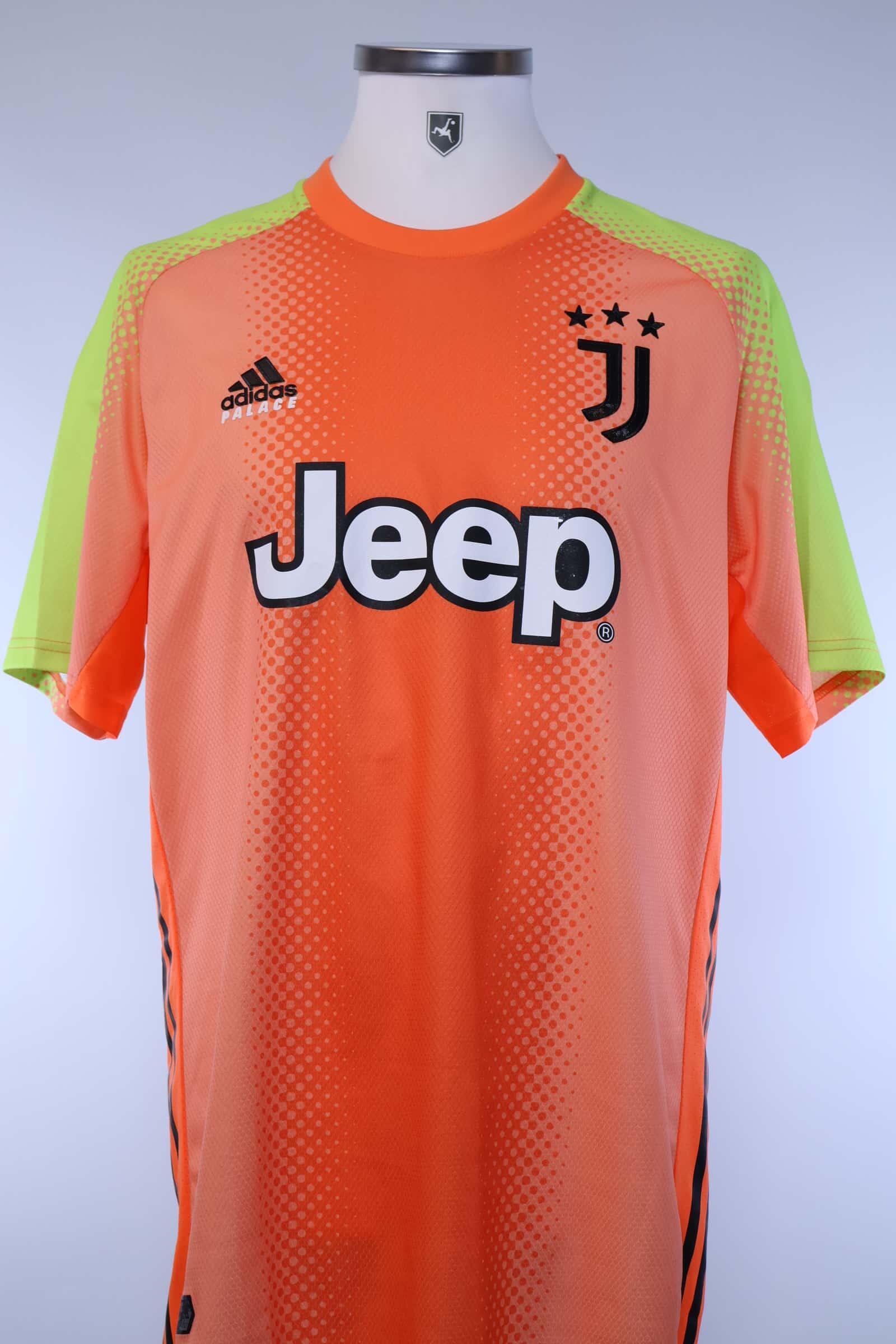2019/20 - JUVENTUS - X PALACE GOALKEEPER SHIRT - L
