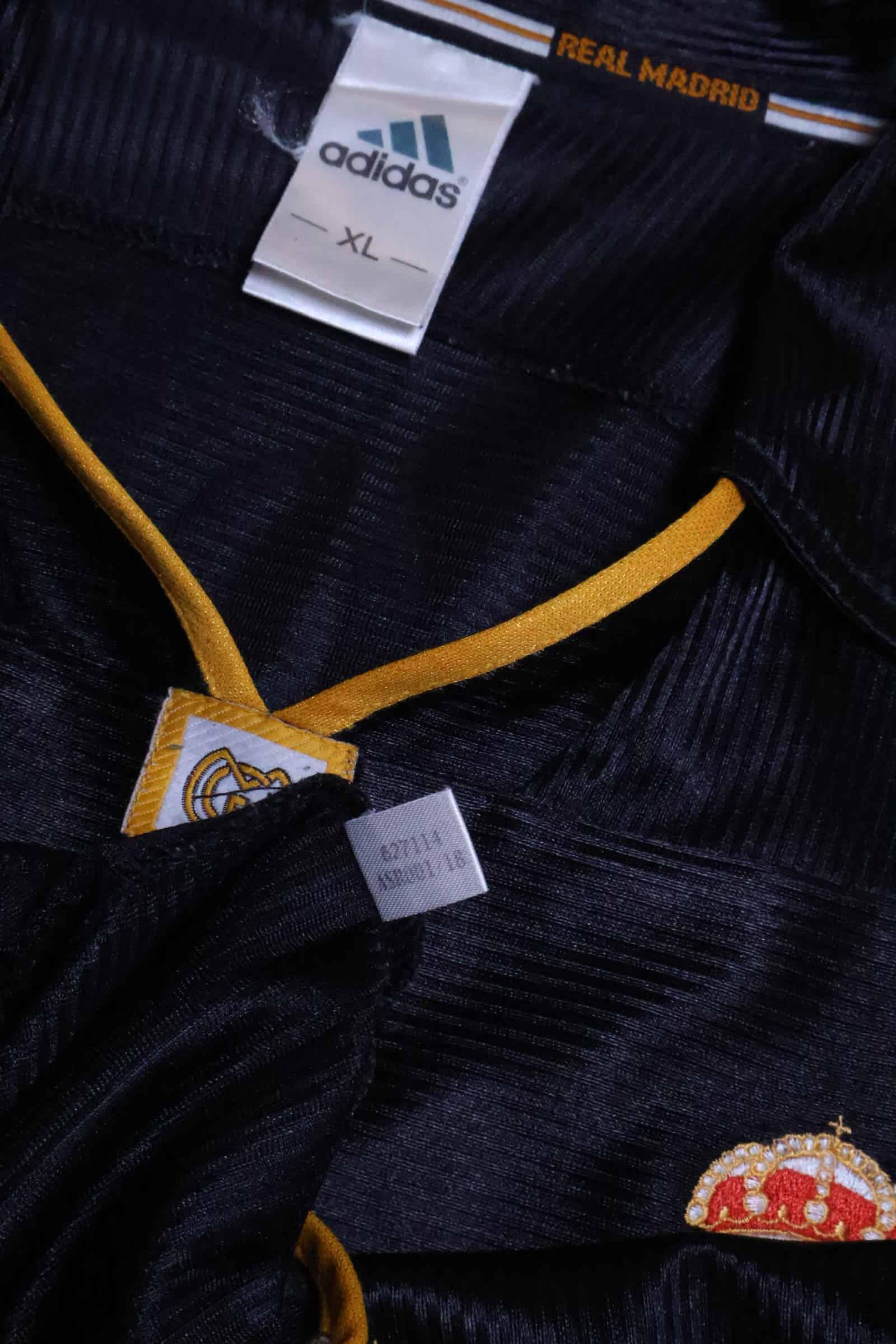 Real Madrid 1999/00 Redondo #6 Away Shirt - XL