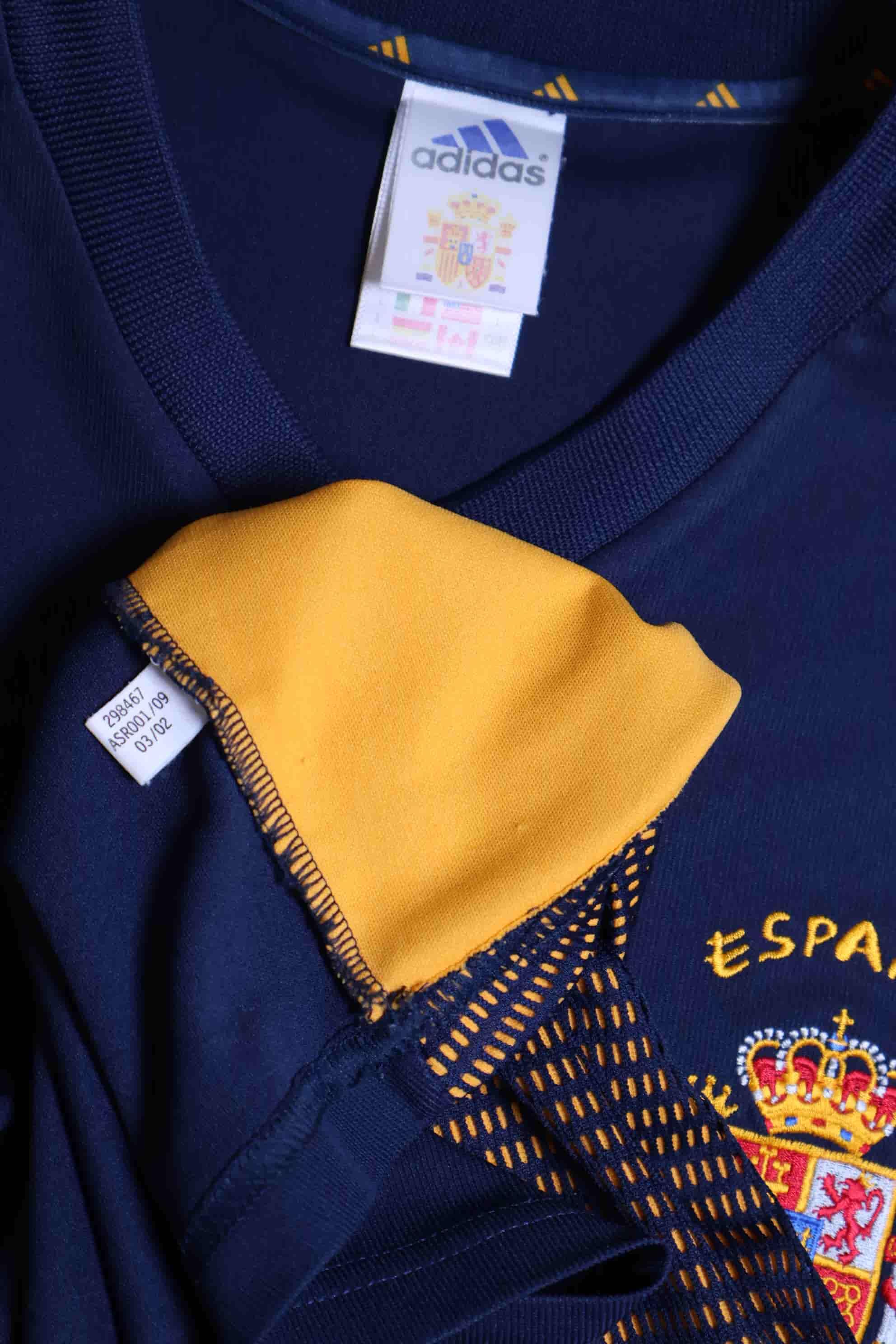 Spain Raul #7 2002/04 Third Shirt - L