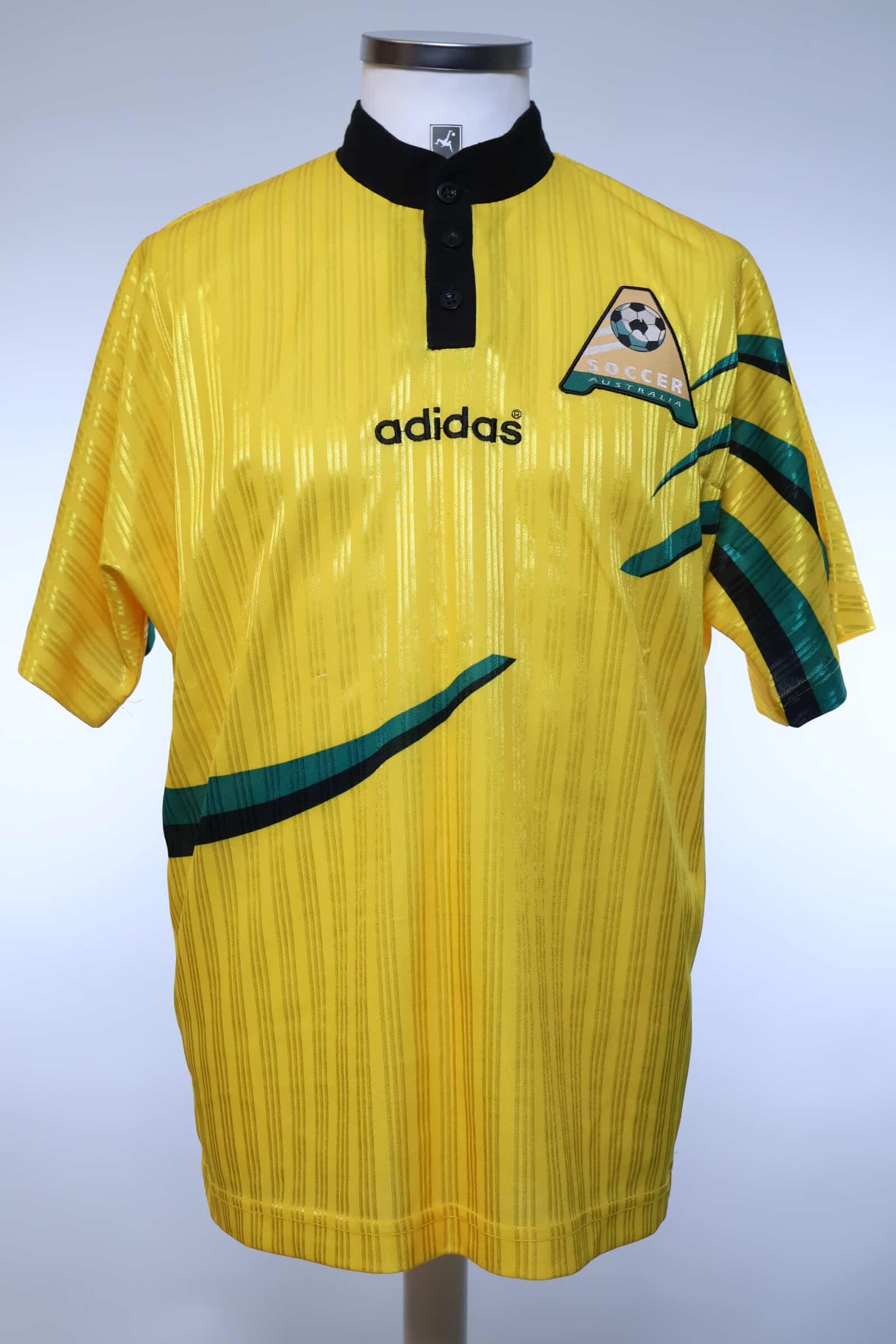 Australia 1996/98 Home Shirt - L- FRONT