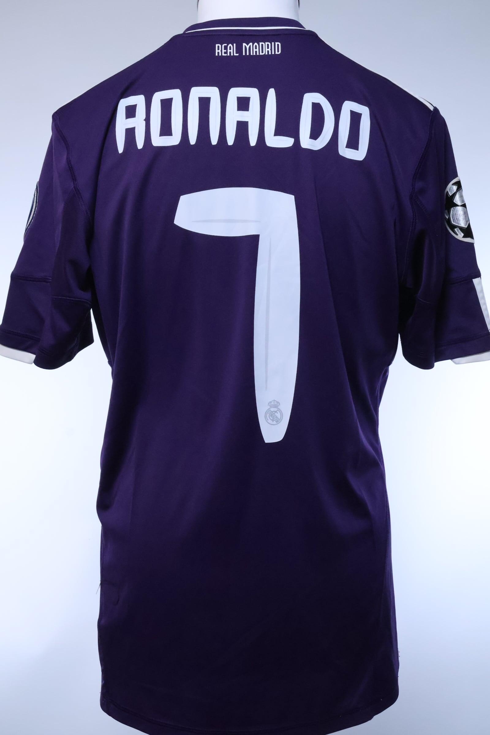 Real Madrid Ronaldo #7 2010/11 Third Shirt - M