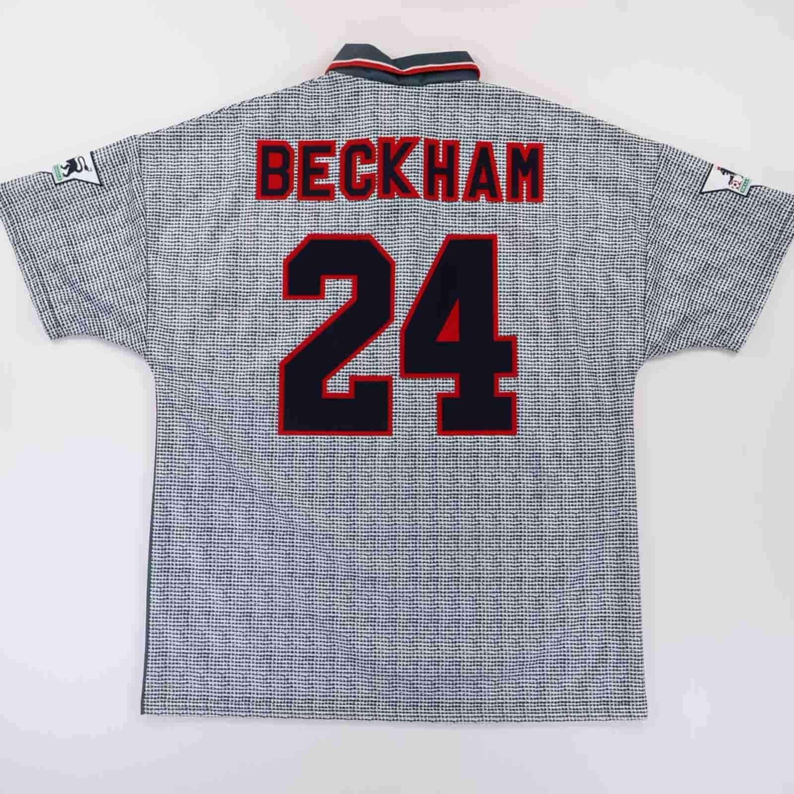 Manchester United Beckham #7 1995/96 Away Shirt - L