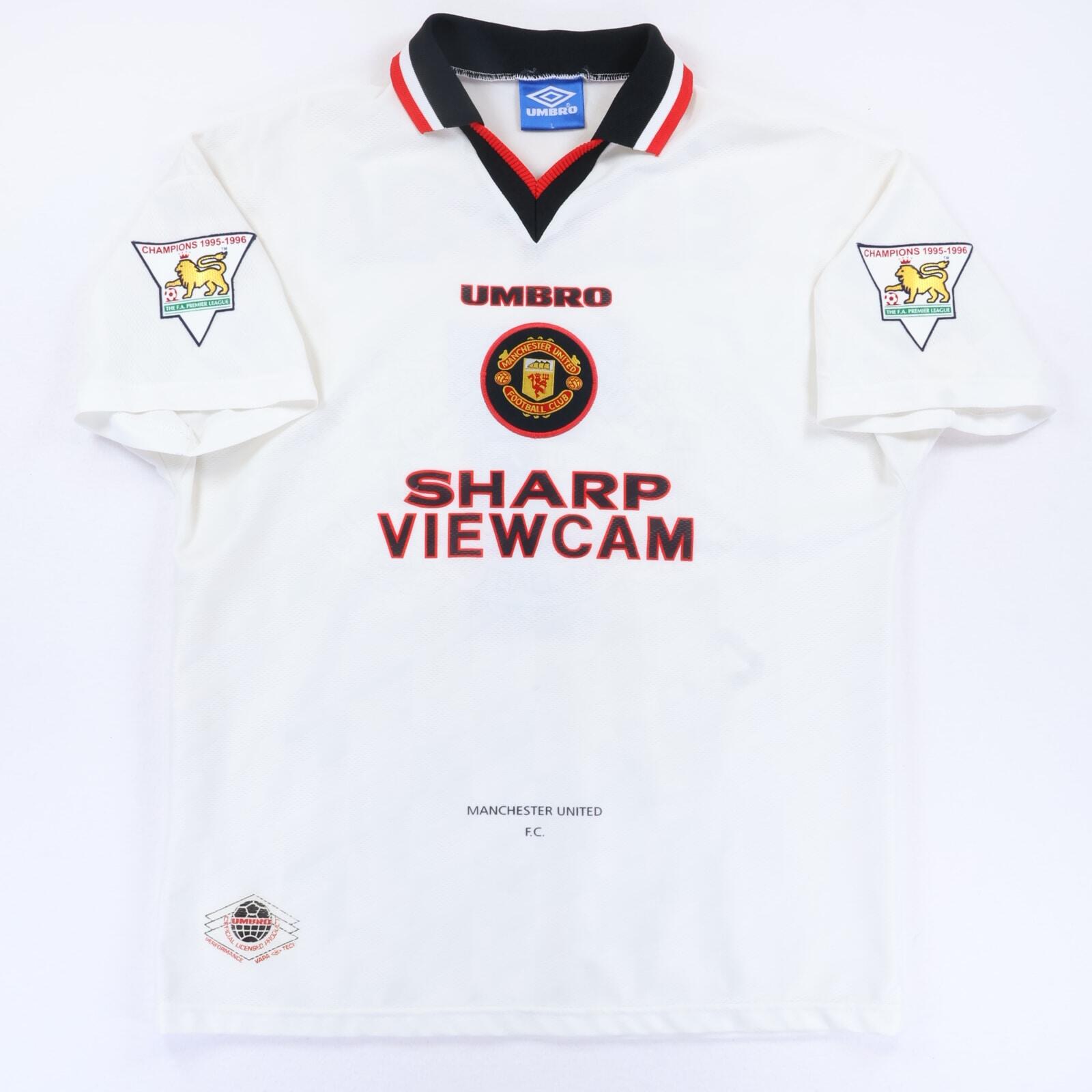 Manchester United Cantona #7 1996/97 Away Shirt - L