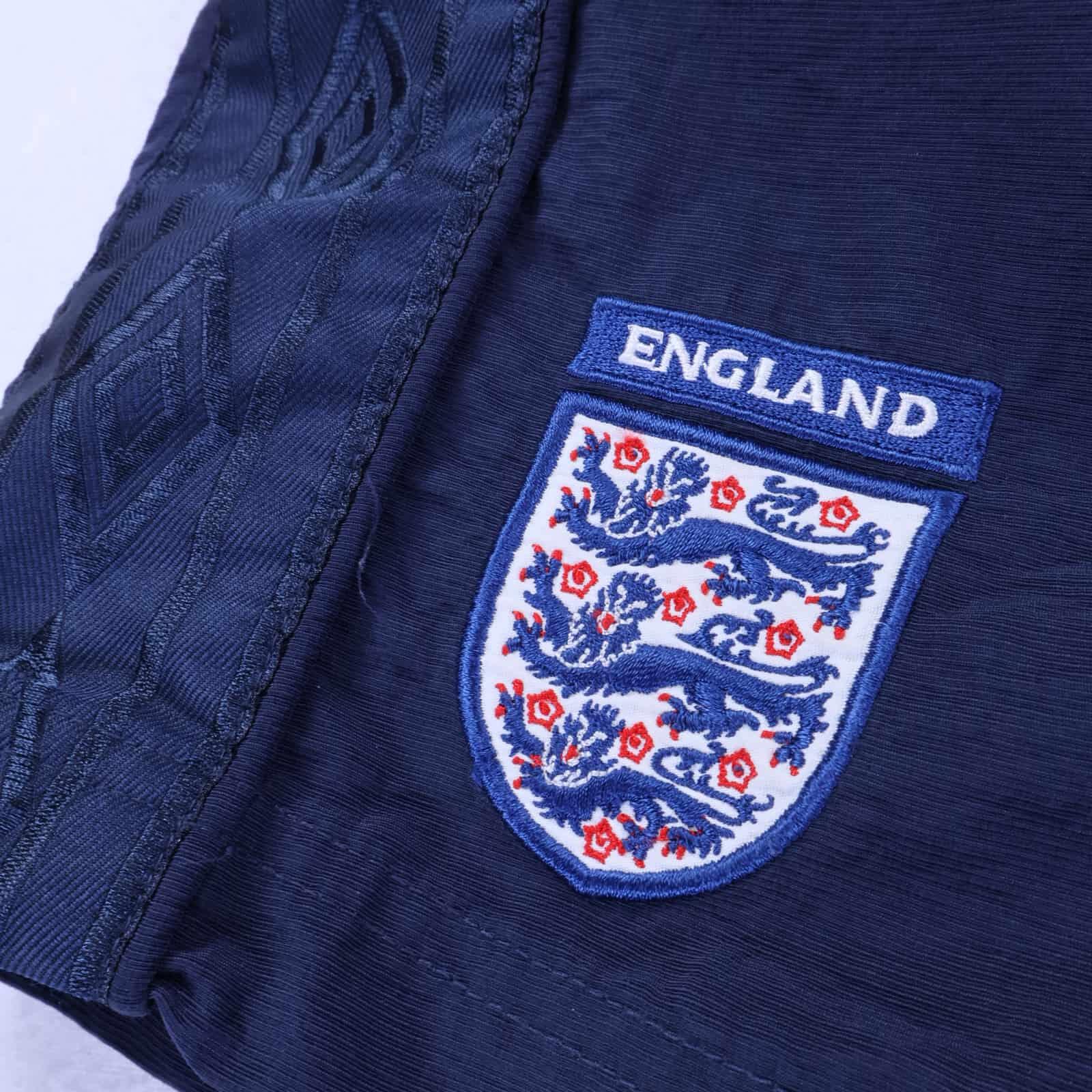 England 1999/01 Shorts - L