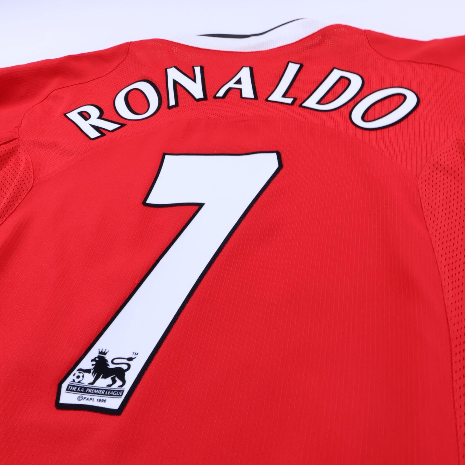 Manchester United Ronaldo #7 2004/06 Home Shirt - L
