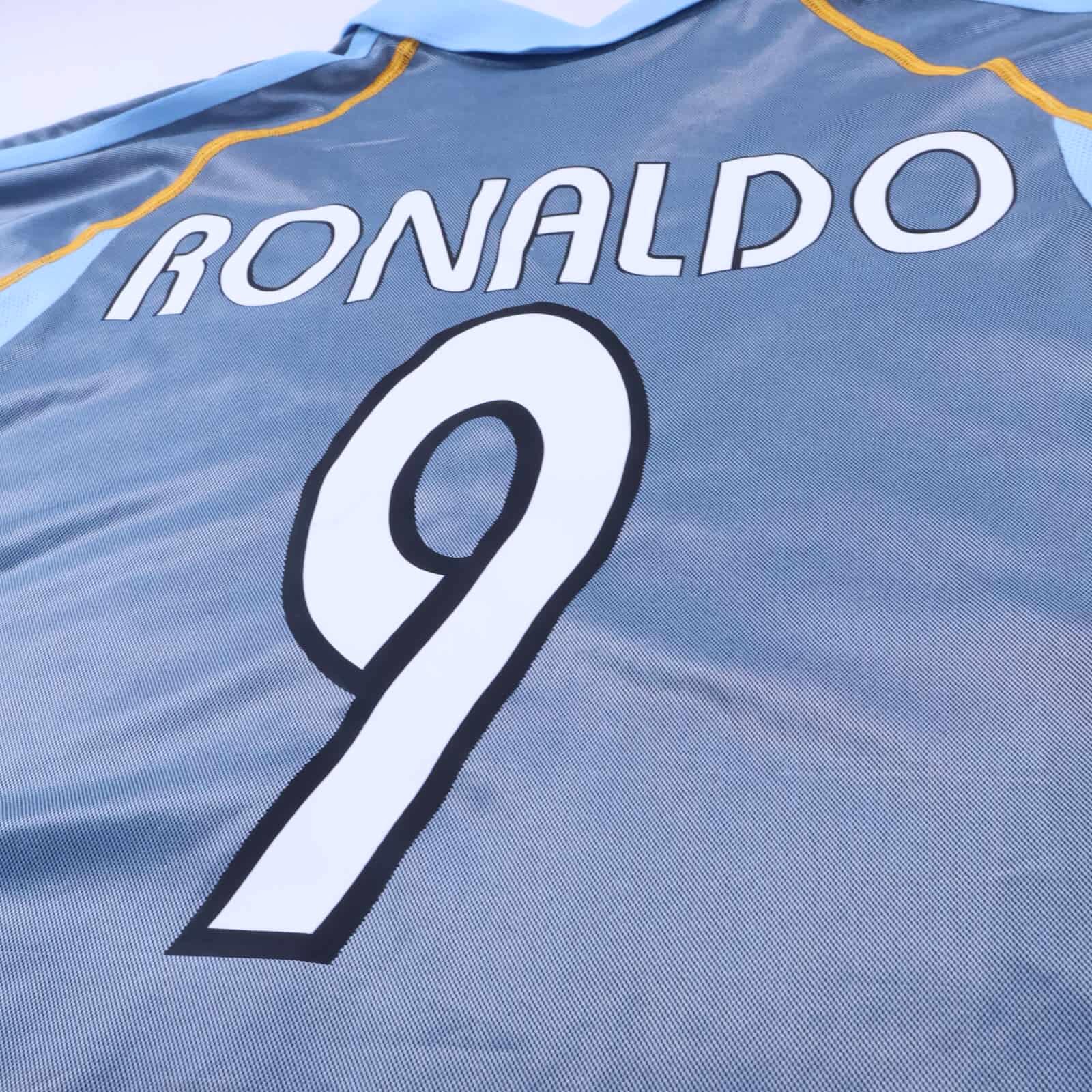 Real Madrid Ronaldo #9 2003/04 Third Shirt - XL