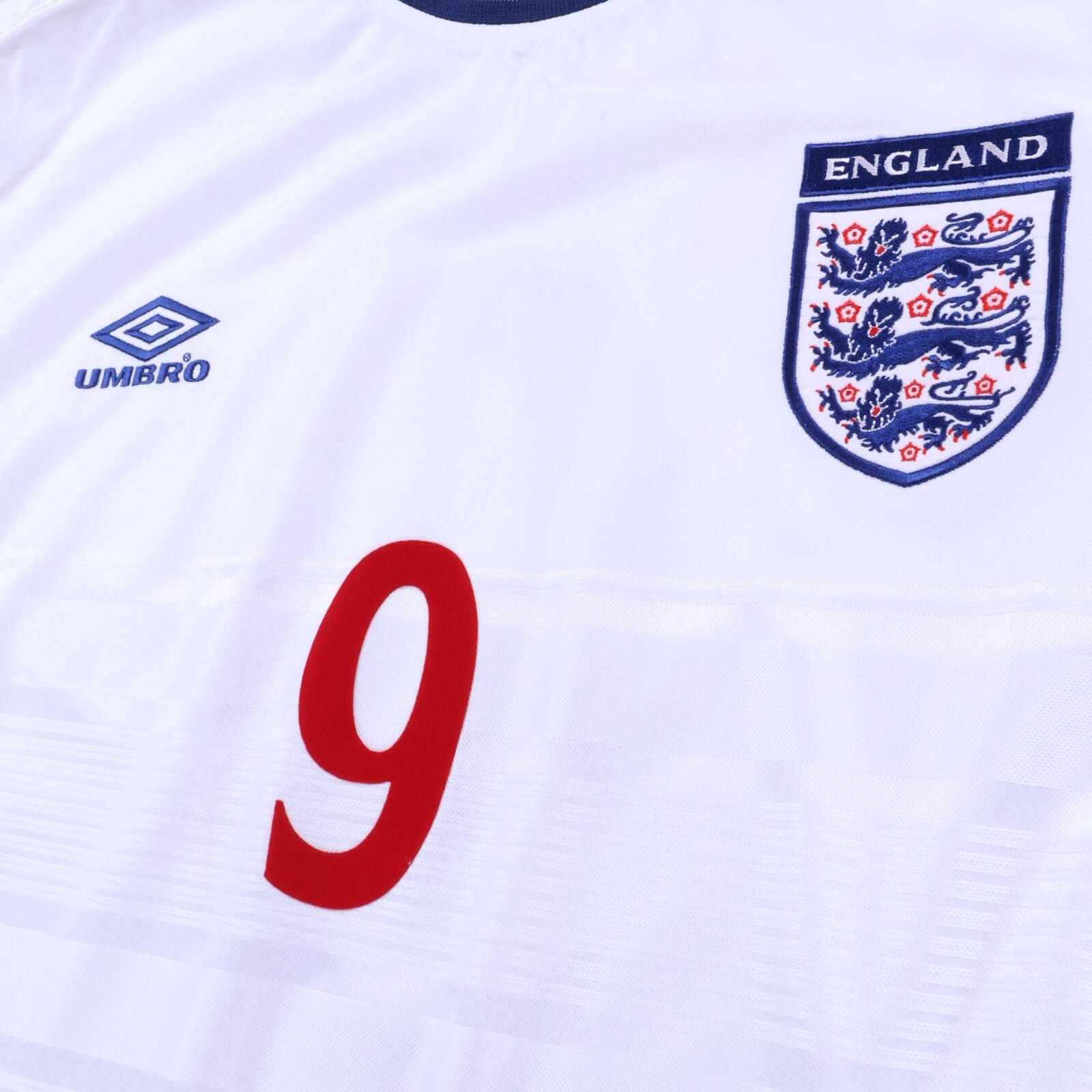 England Shearer #9 1999/01 Home Shirt - M