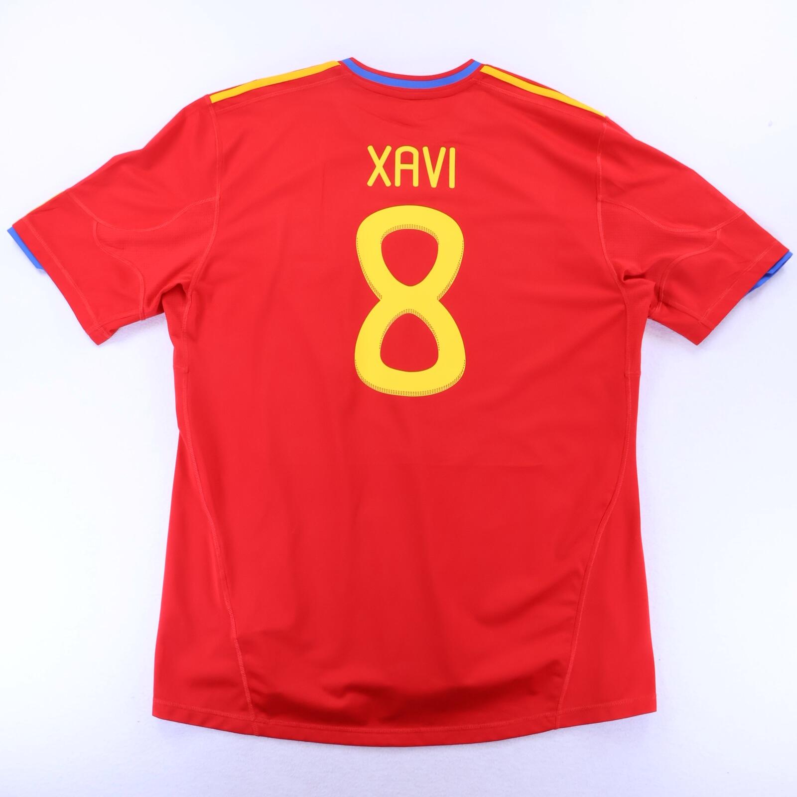 Spain Xavi #8 2010/11 Home Shirt - XXL