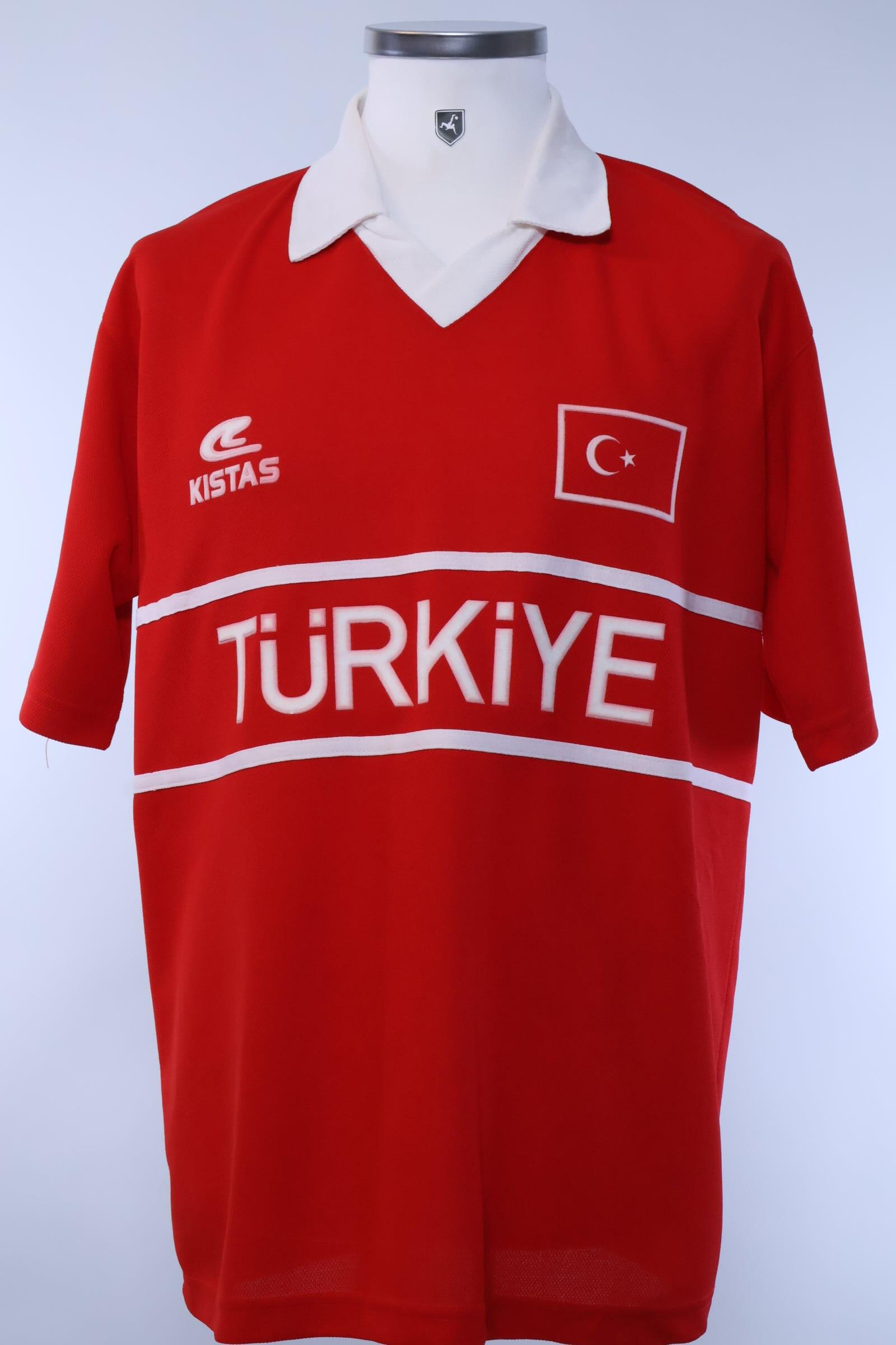 Turkey 2001/02 Home Shirt - XLAuthentic Original Football Shirt