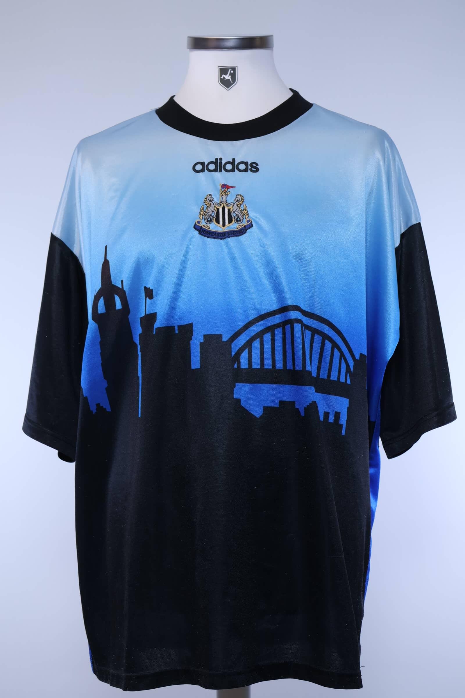 Newcastle United 1996/97 Skyline Leisure Football Shirt - XLAuthentic Original Football Shirt