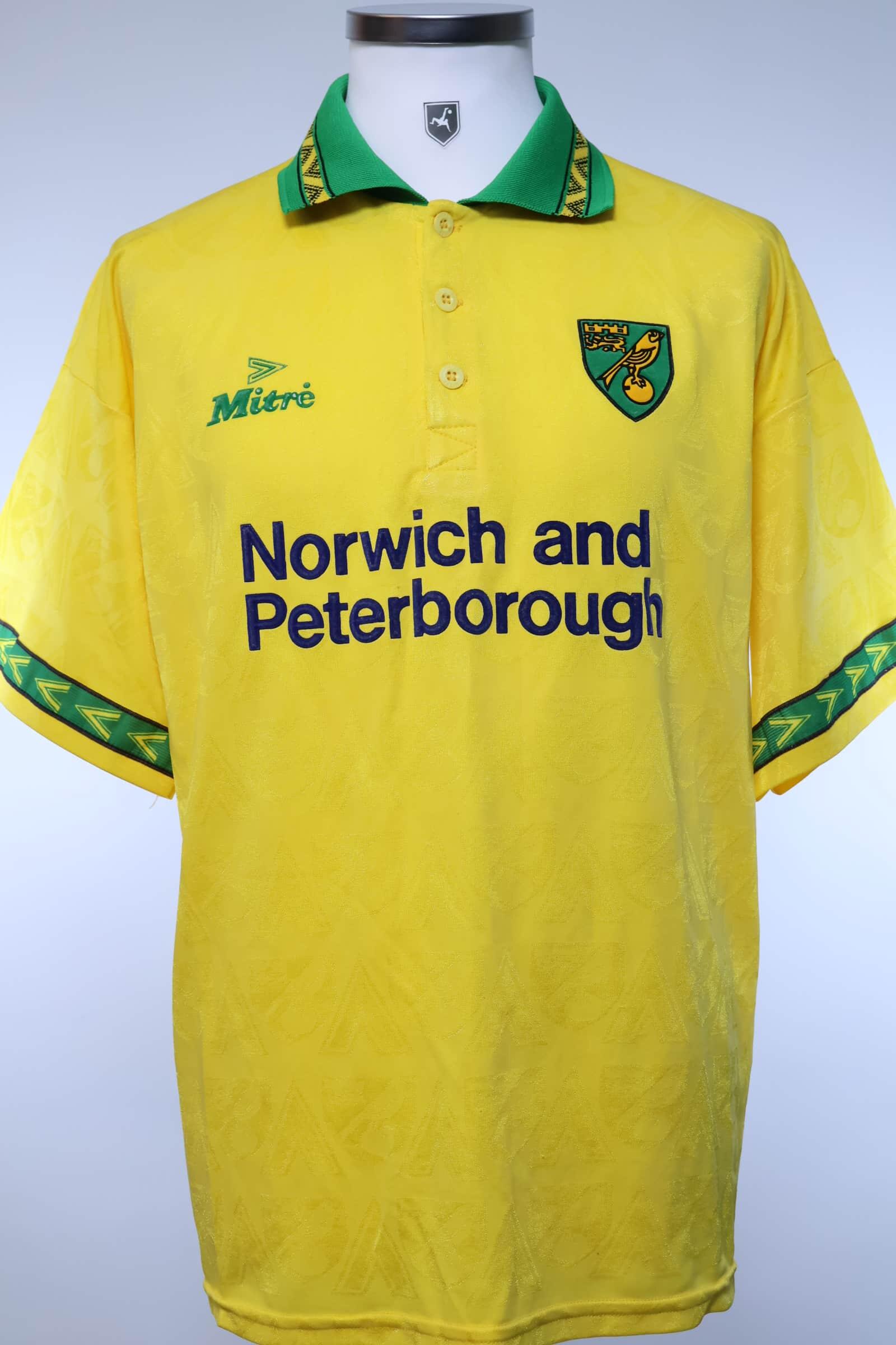 Norwich City F.C 1994/96 Home Shirt - L- FRONT