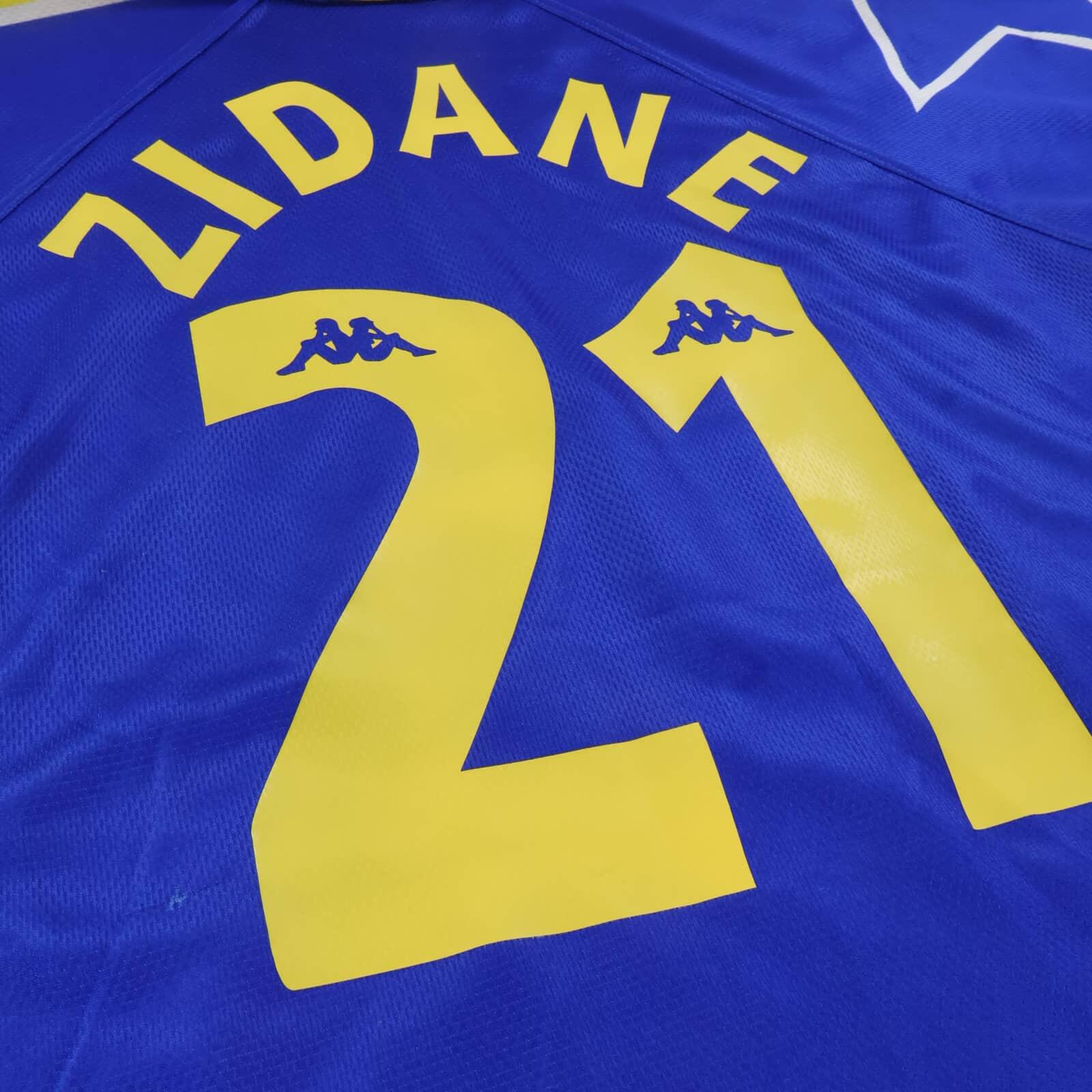 Juventus Zidane #21 1996/97 Away Shirt - M