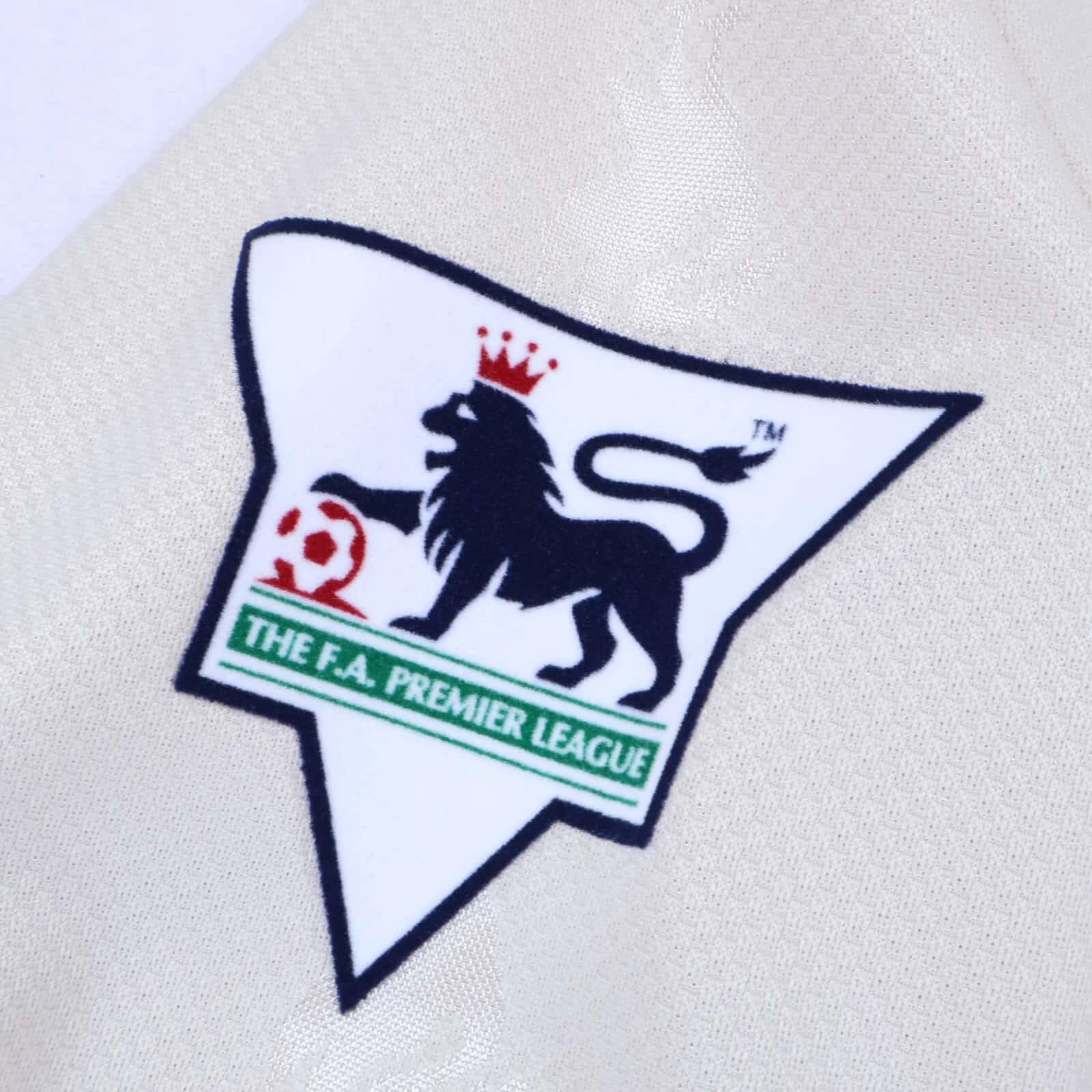 Liverpool F.C Mcmanaman #7 1996/97 Away Shirt - XL