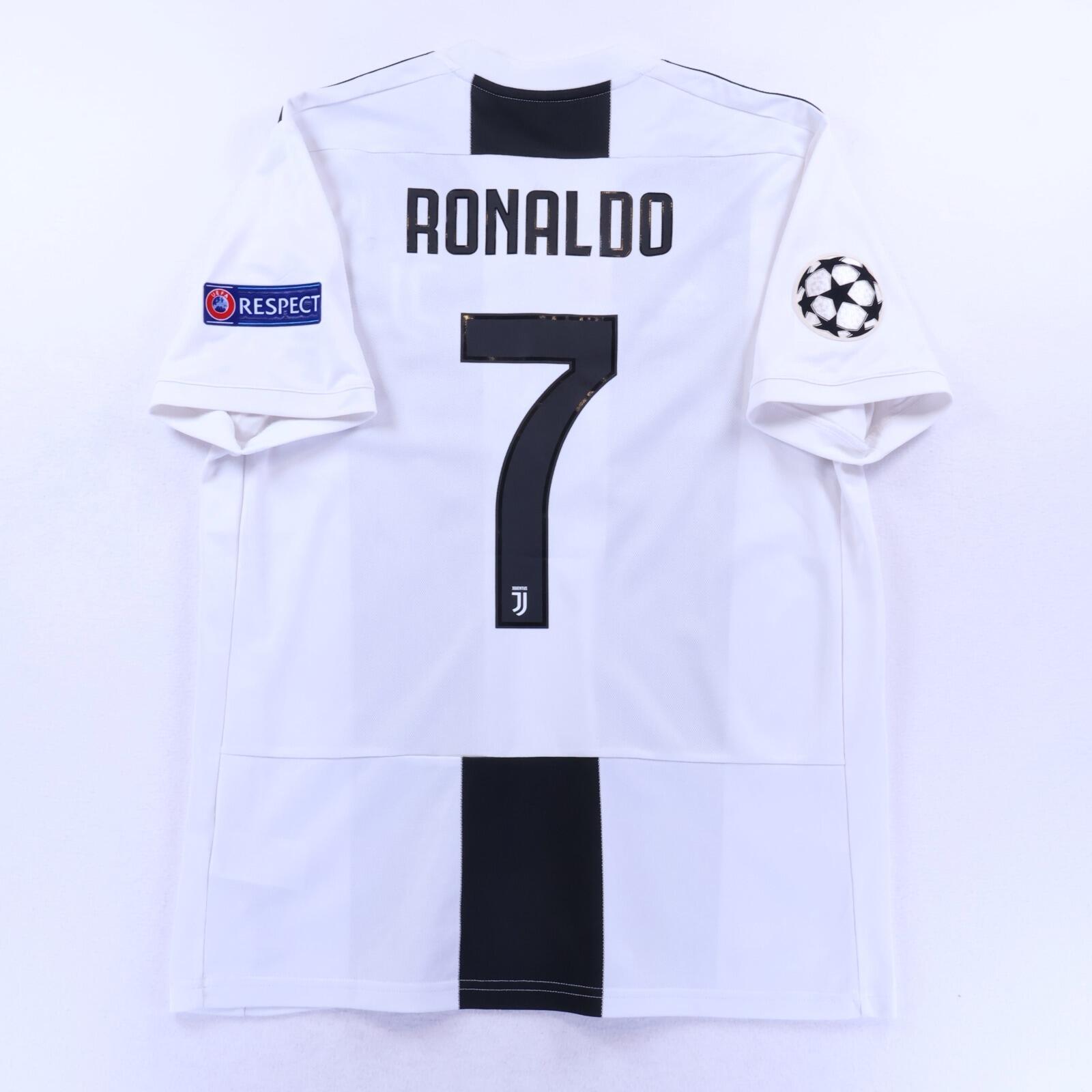 Juventus Ronaldo #7 2018/19 Home Shirt - L