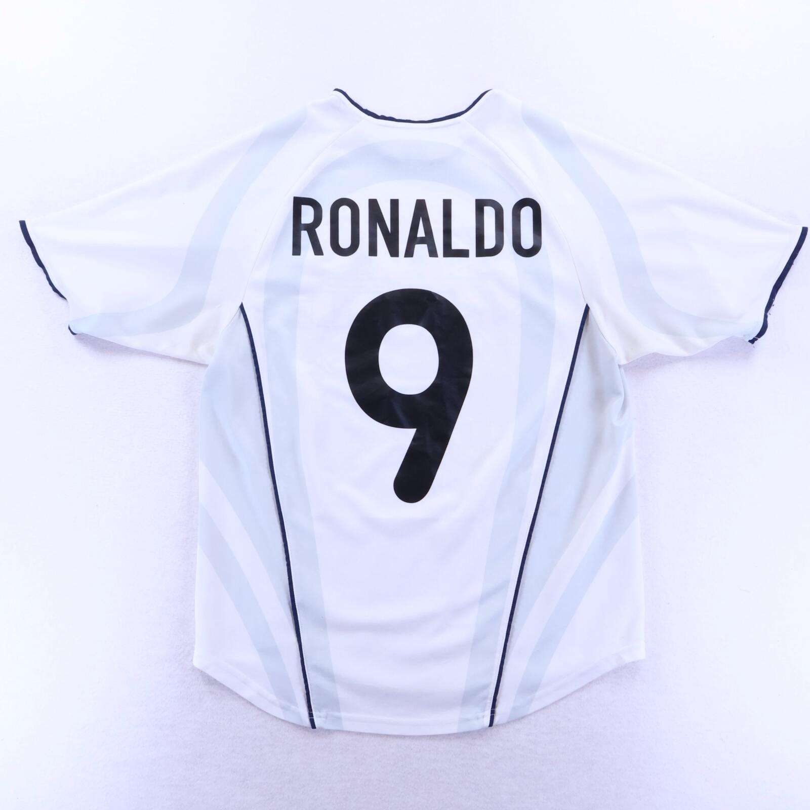 Inter Milan Ronaldo #9 2001/02 Away Shirt - M