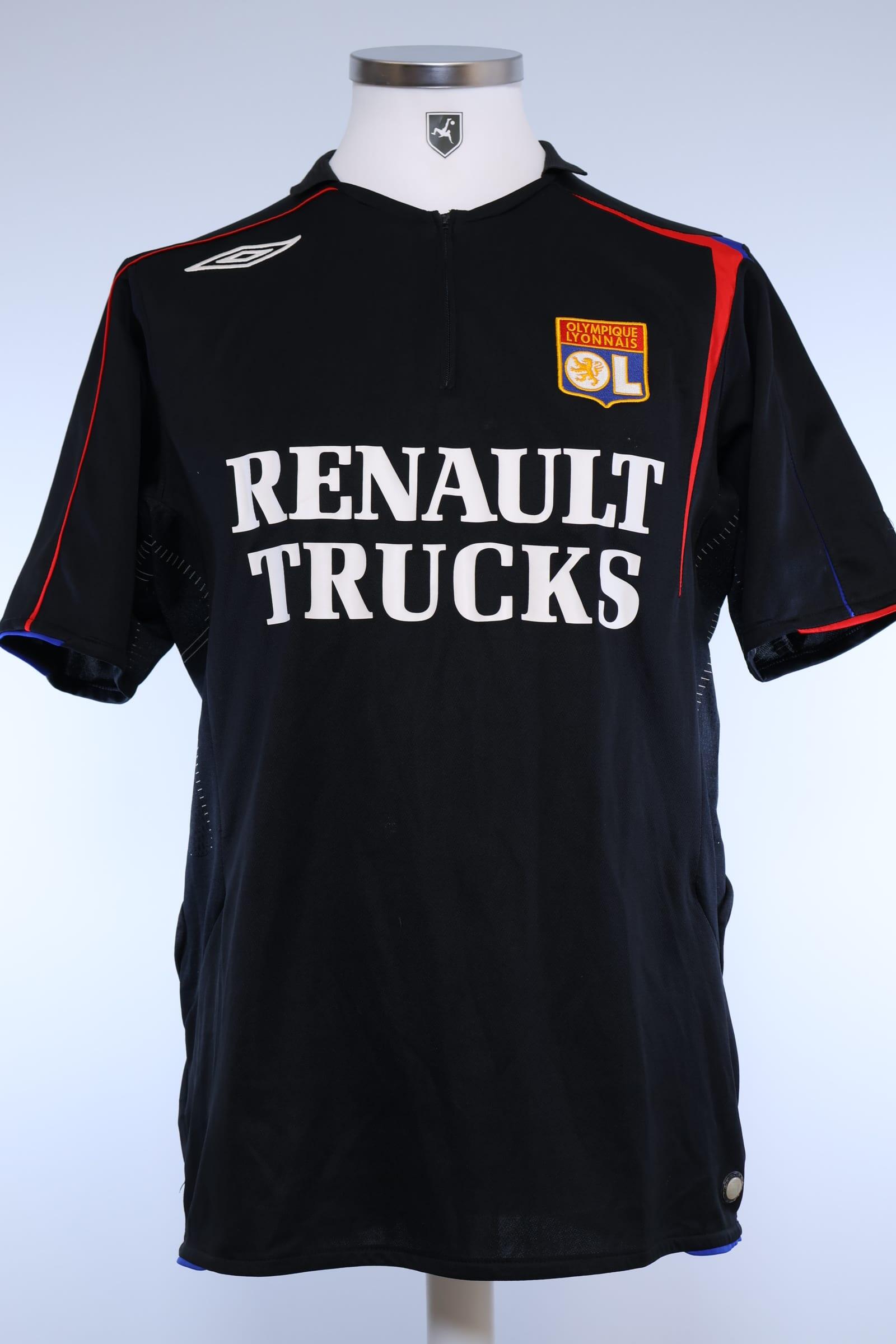 Lyon 2005/06 Third Shirt - LAuthentic Original Football Shirt