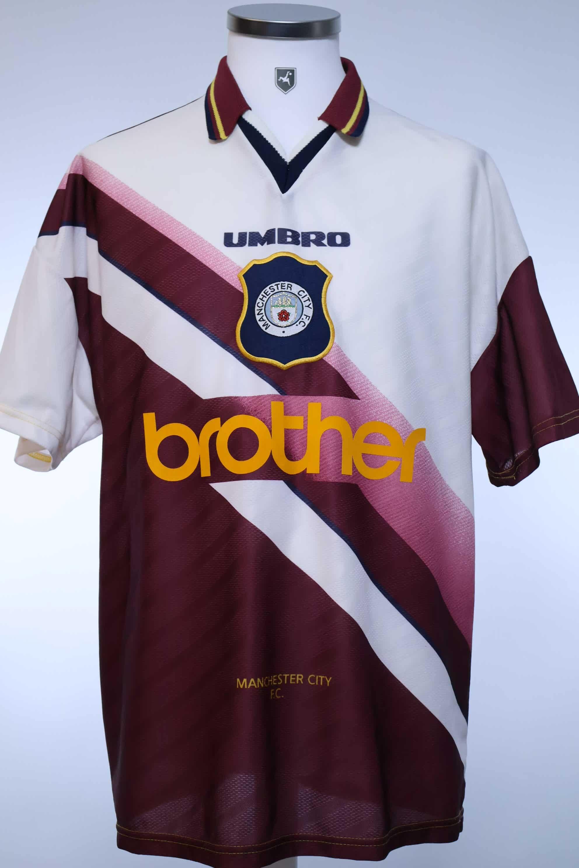 Manchester City 1996/97 Away Shirt - L