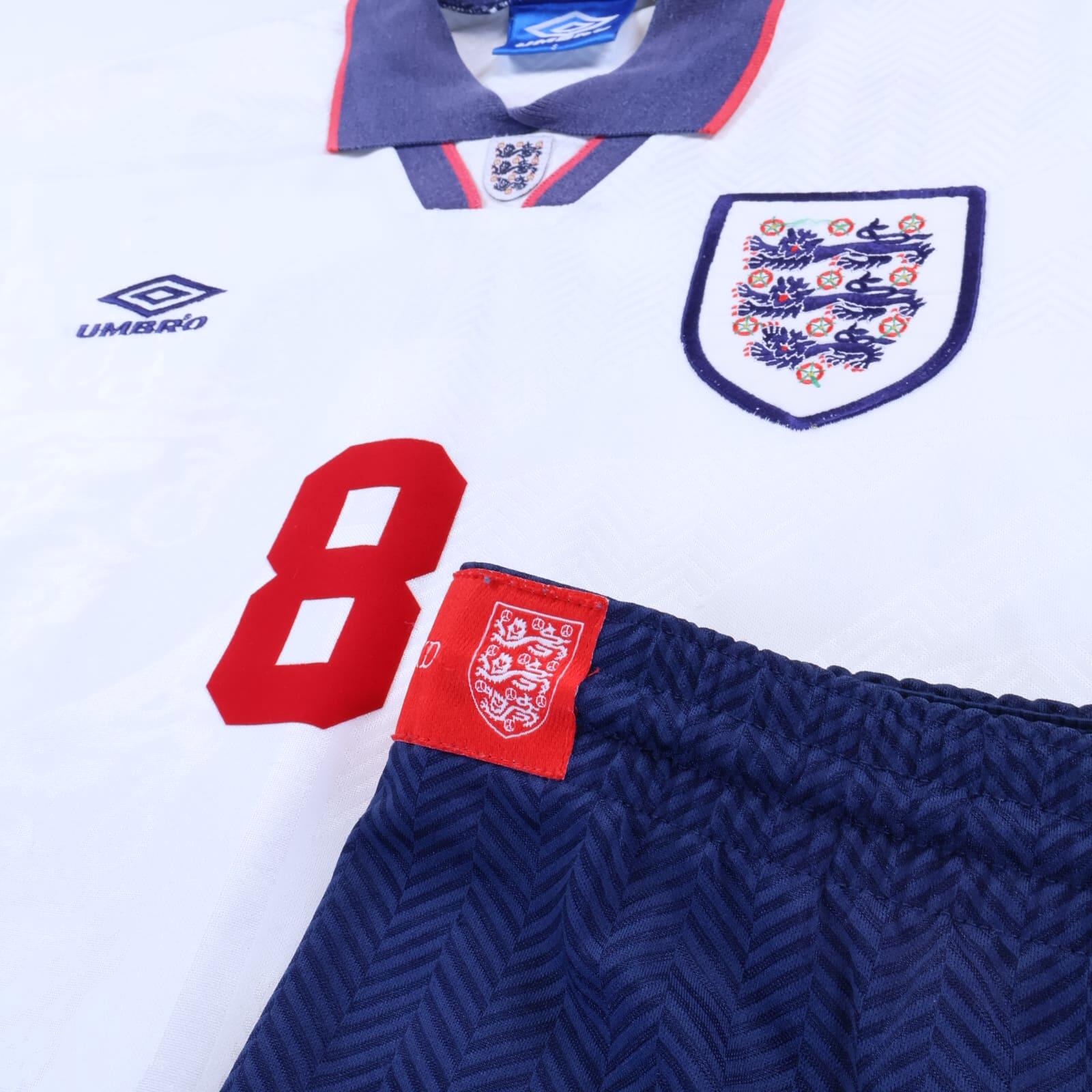 England Gascoigne #8 1993/95 Home Full Kit - S