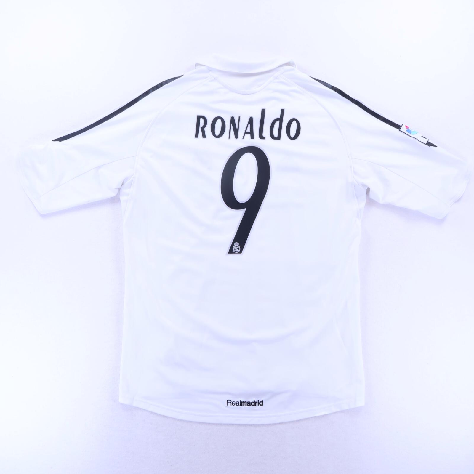 Real Madrid Ronaldo #9 2005/06 Home Shirt - L