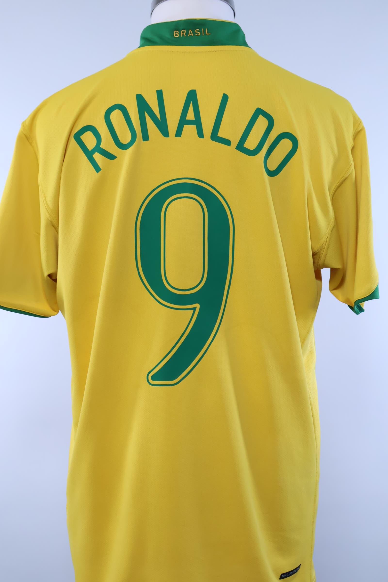 2006/08 - BRAZIL - RONALDO - #9 - HOME SHIRT - L